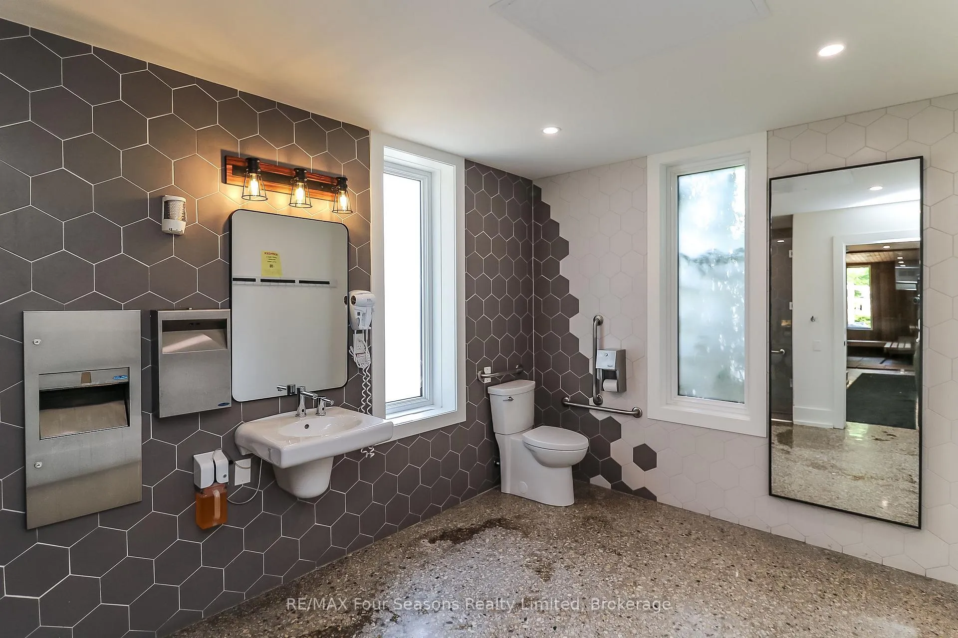 Photo 40 of Unit 107, 12 Beausoleil Lane, Blue Mountains — HOMEH