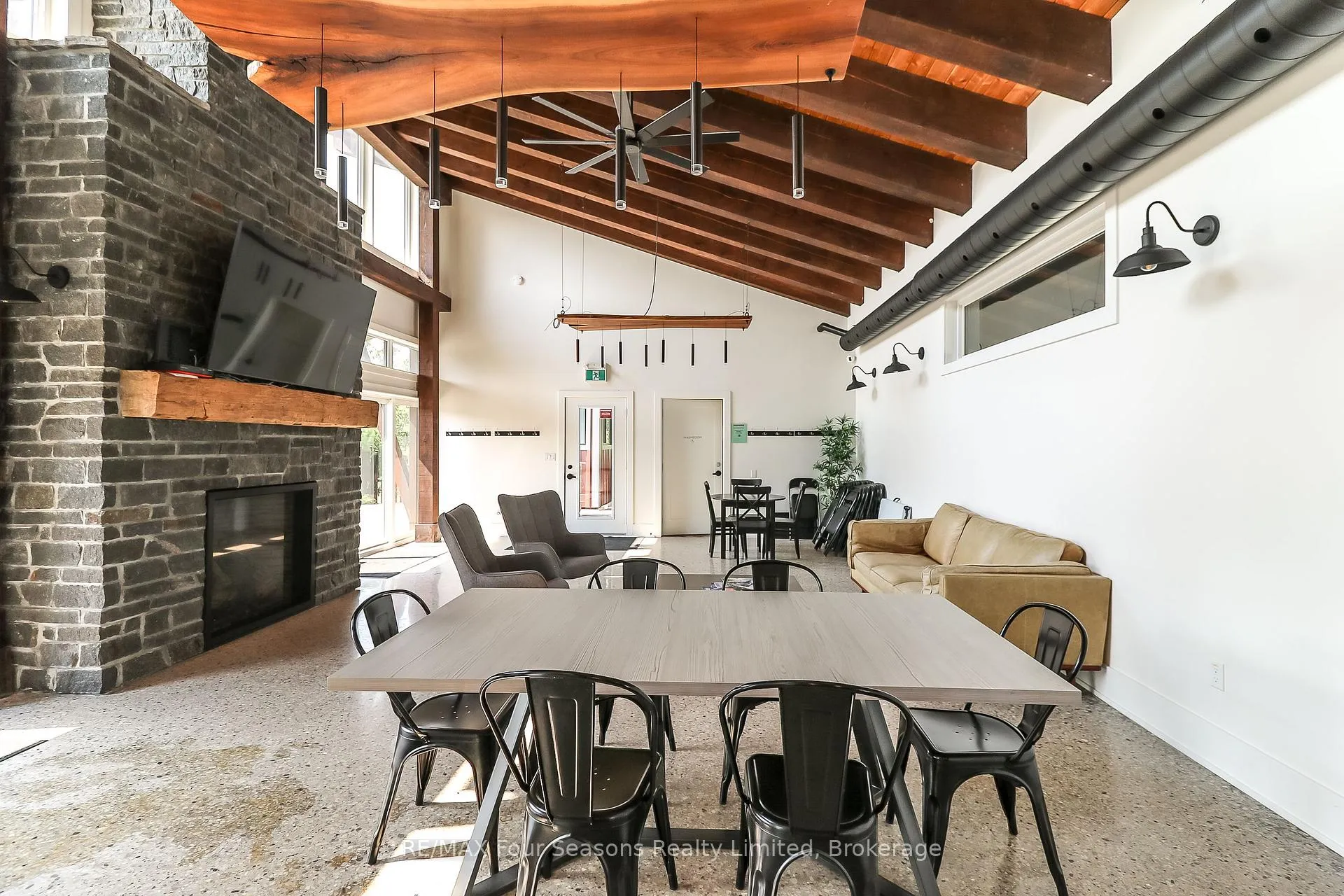 Photo 43 of Unit 107, 12 Beausoleil Lane, Blue Mountains — HOMEH