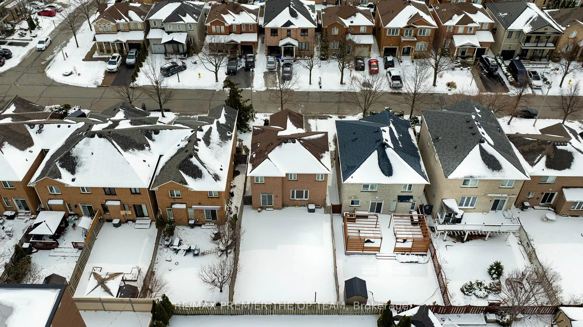 Photo 5 of 56 Wildberry Crescent, Vaughan, Vellore Village — HOMEH