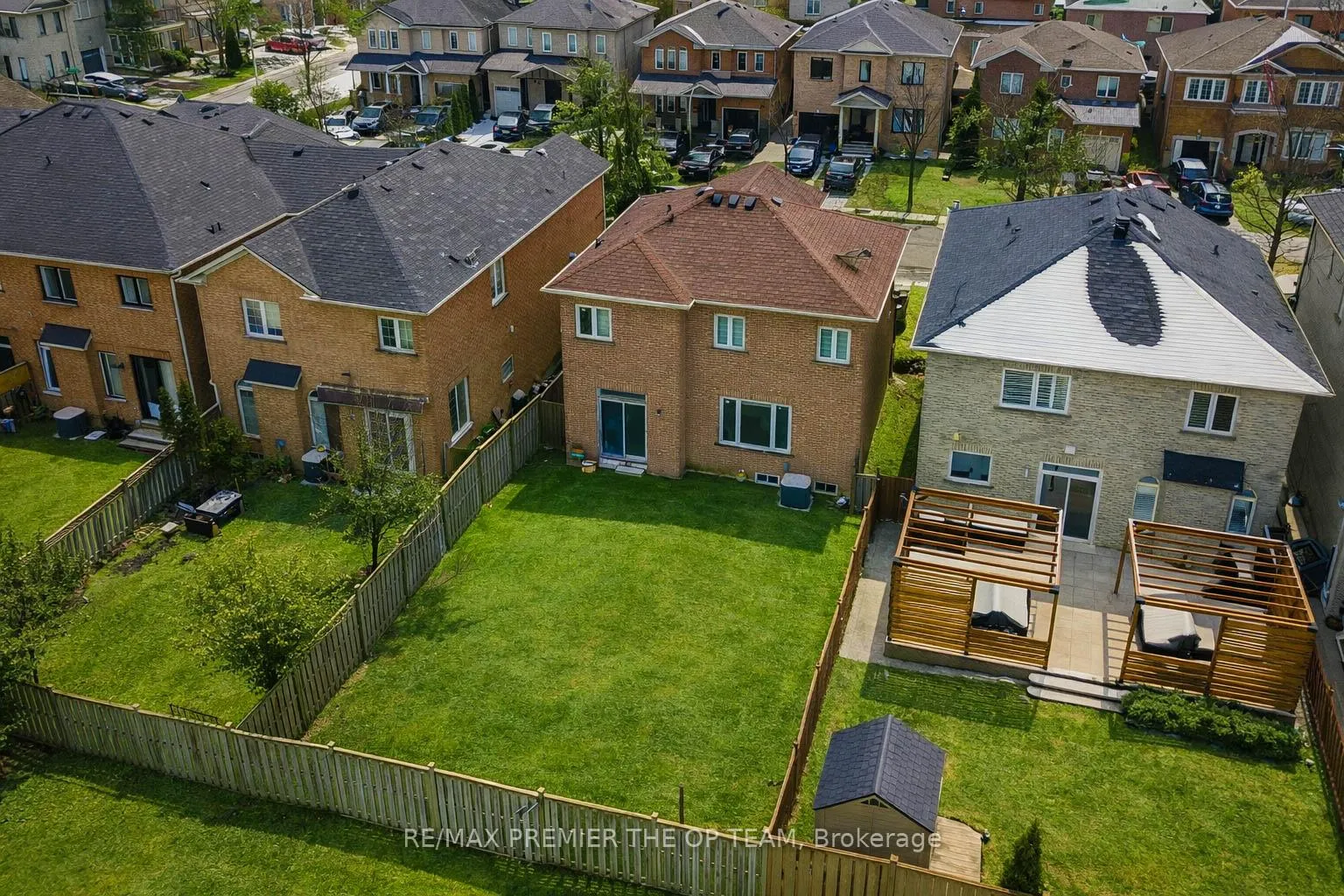 Photo 7 of 56 Wildberry Crescent, Vaughan, Vellore Village — HOMEH