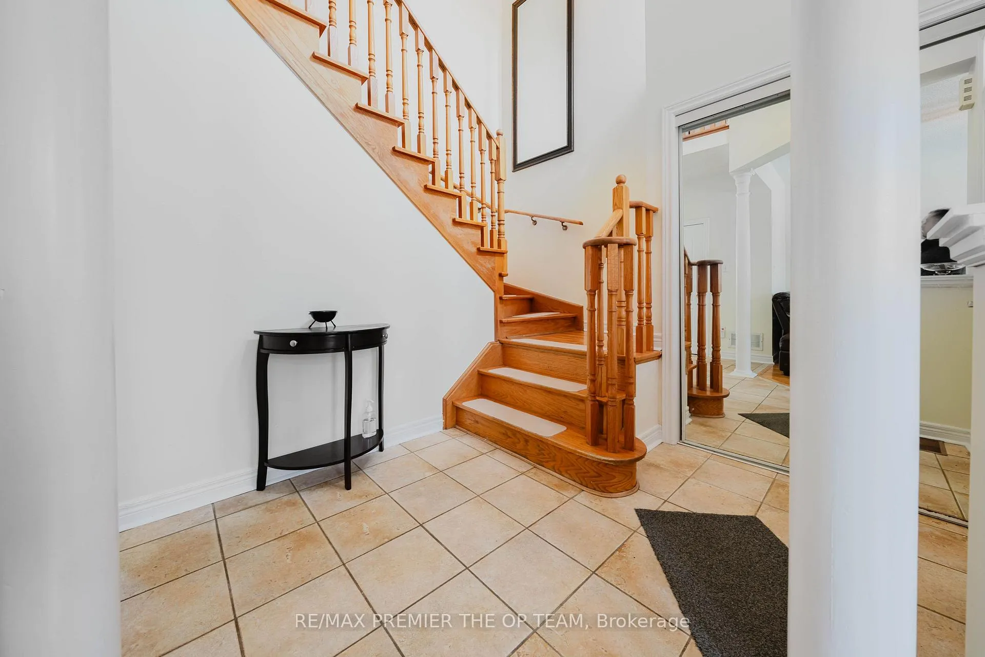 Photo 20 of 56 Wildberry Crescent, Vaughan, Vellore Village — HOMEH