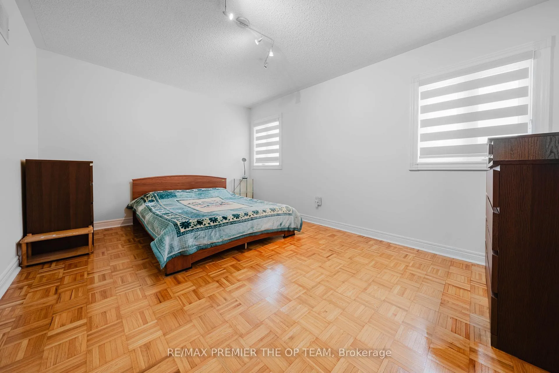 Photo 25 of 56 Wildberry Crescent, Vaughan, Vellore Village — HOMEH