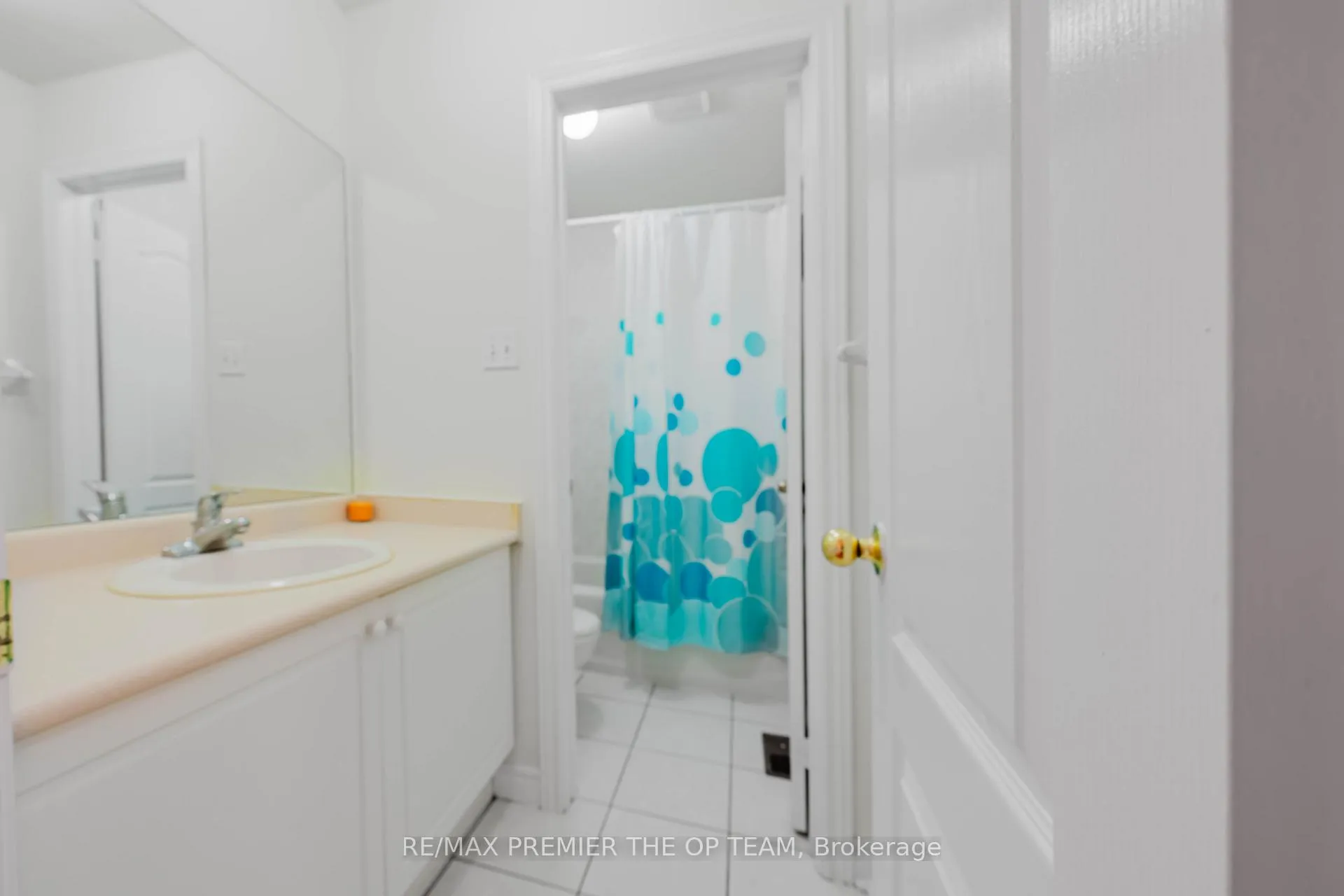 Photo 26 of 56 Wildberry Crescent, Vaughan, Vellore Village — HOMEH