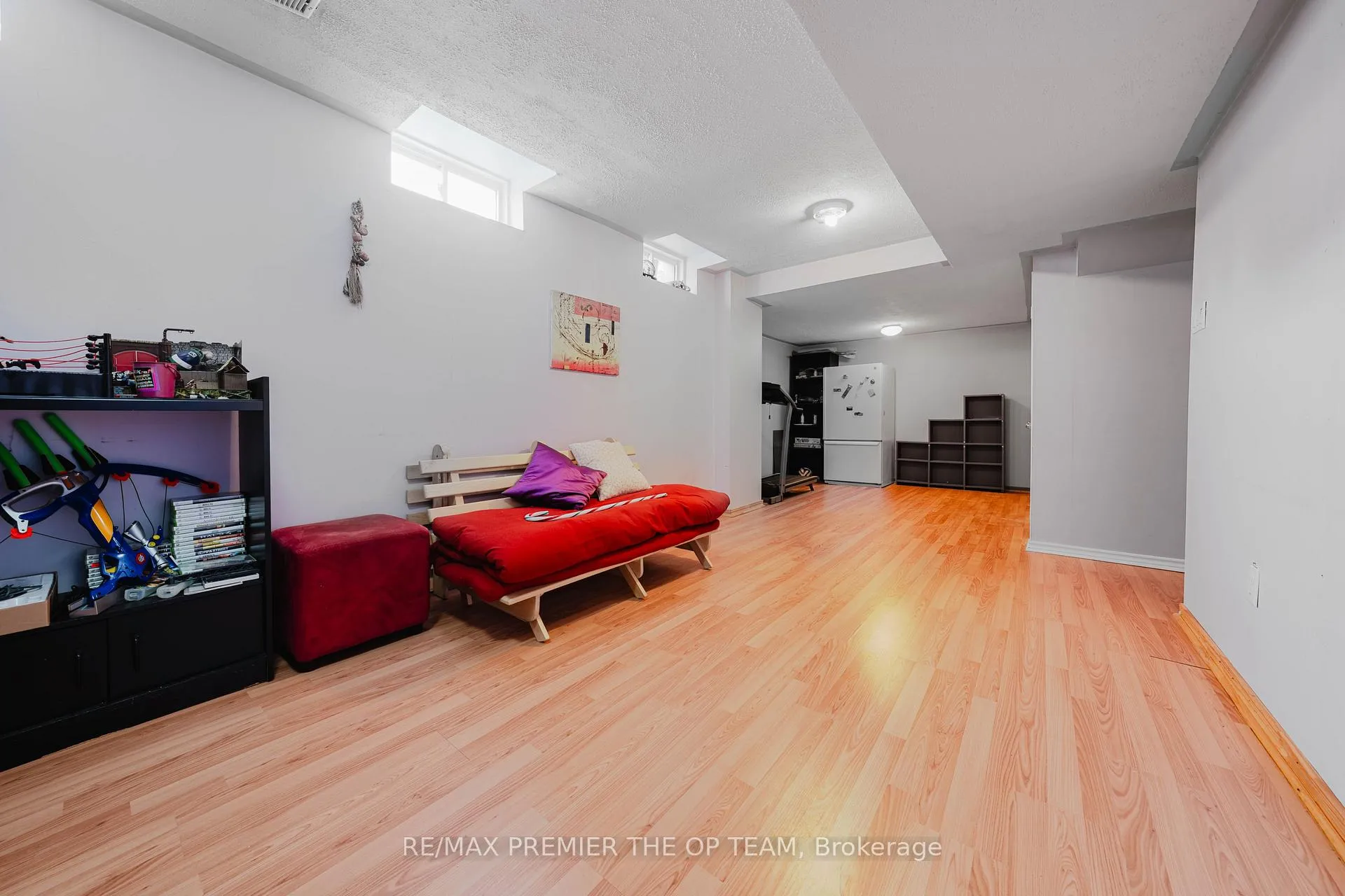 Photo 31 of 56 Wildberry Crescent, Vaughan, Vellore Village — HOMEH