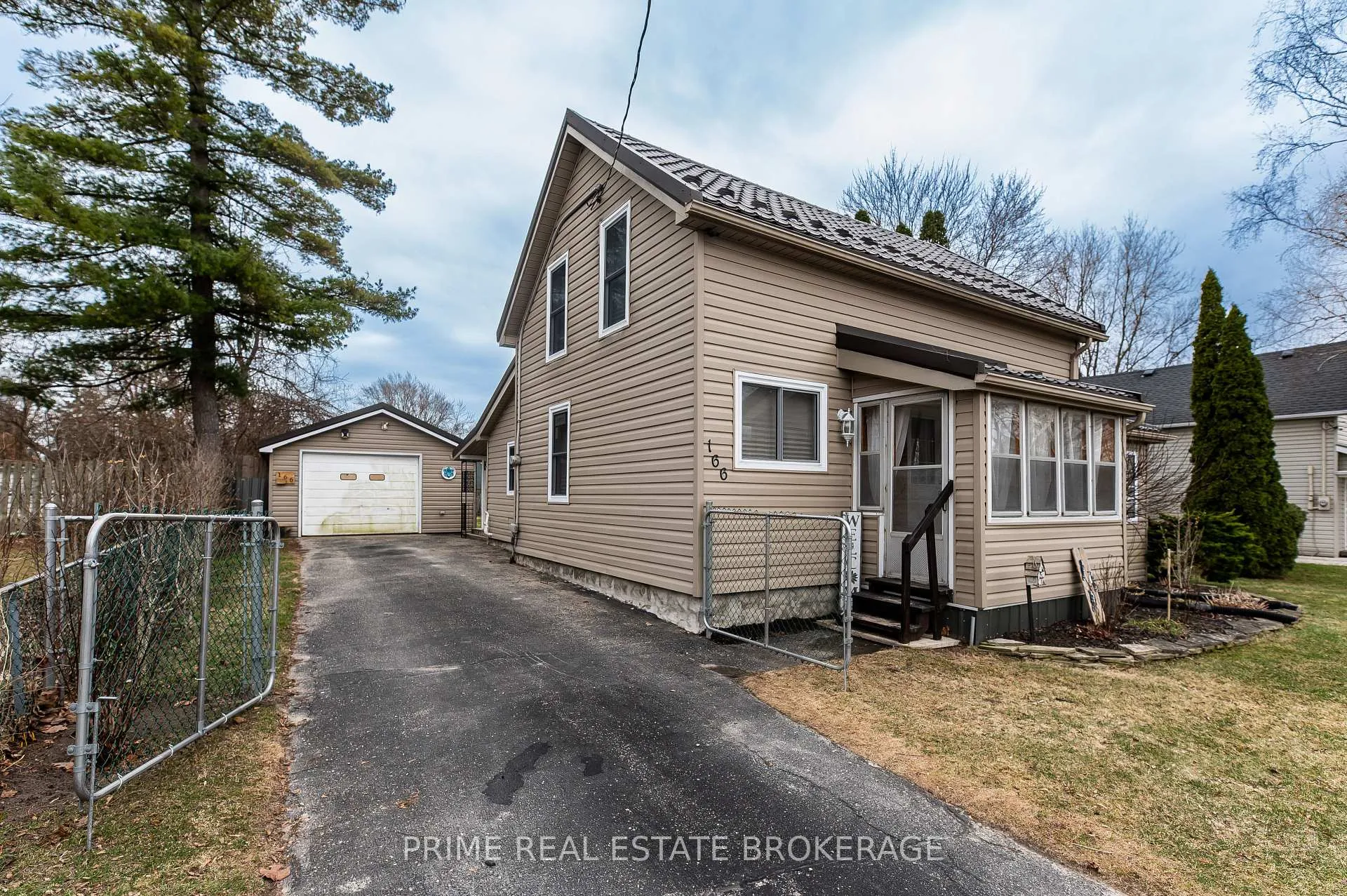 Photo 3 of 166 Maple Street, West Elgin, West Lorne — HOMEH