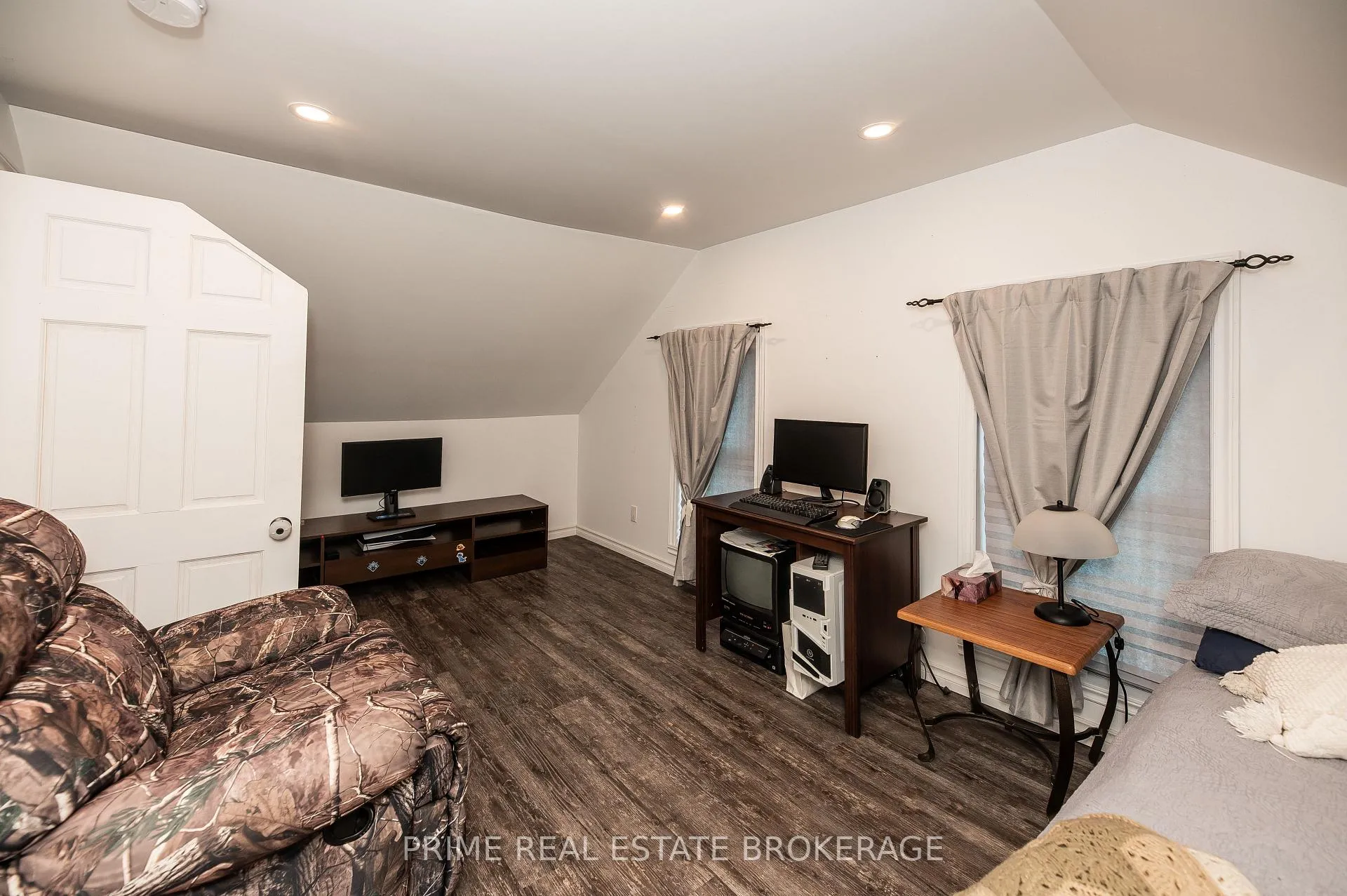 Photo 29 of 166 Maple Street, West Elgin, West Lorne — HOMEH