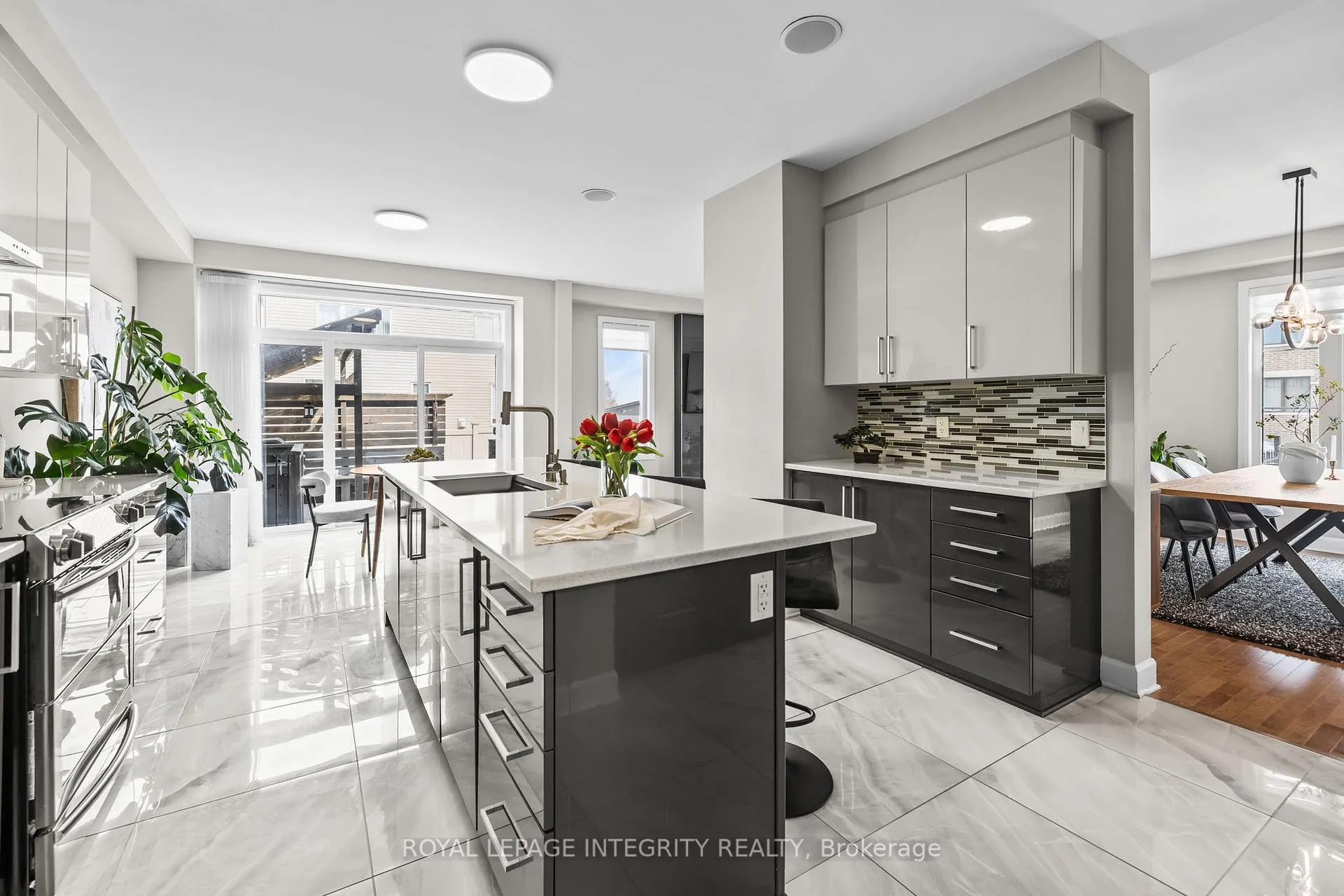 Photo 17 of 68 Malachigan Crescent, Ottawa, Avalon West — HOMEH