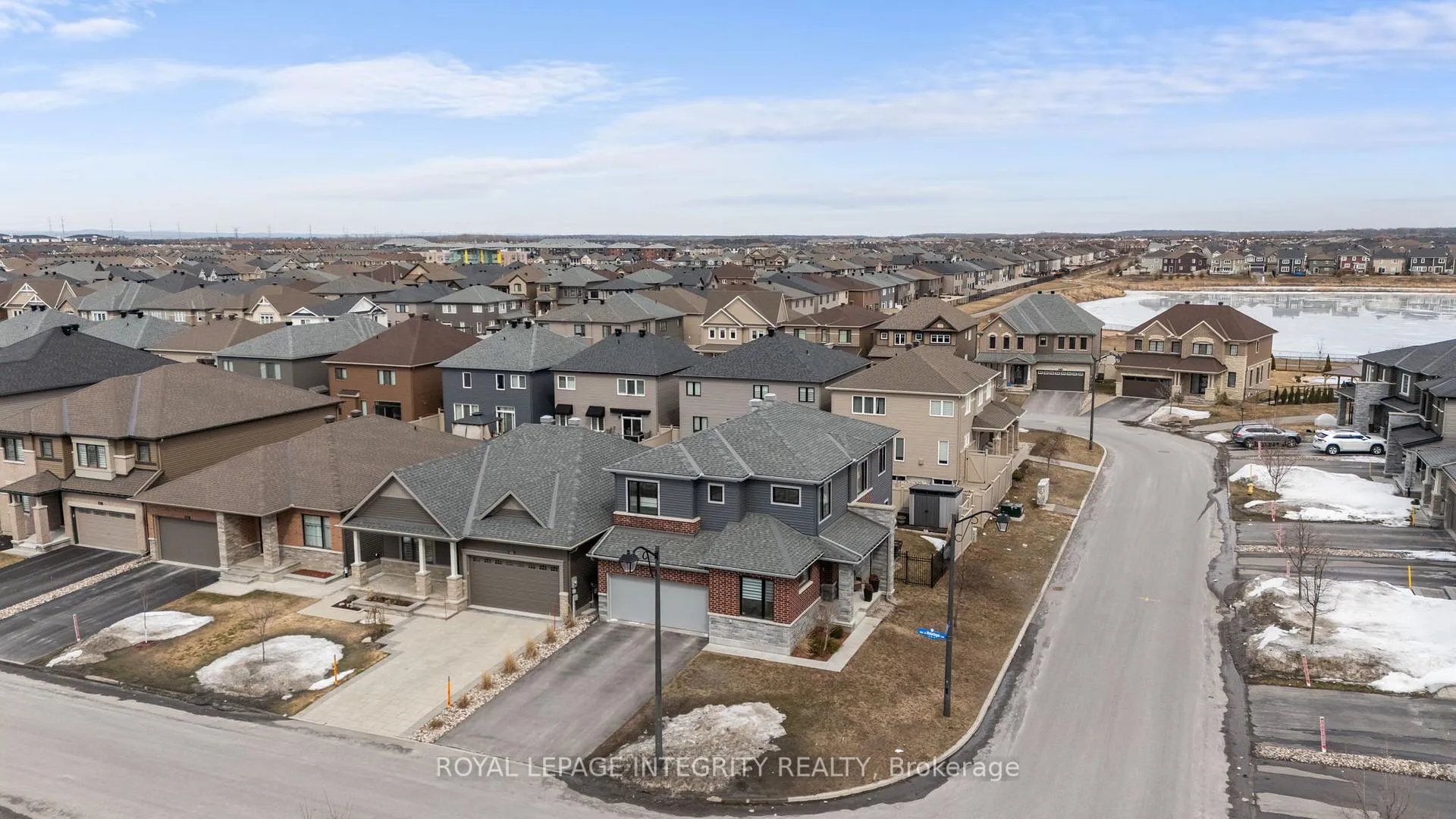 Photo 36 of 68 Malachigan Crescent, Ottawa, Avalon West — HOMEH