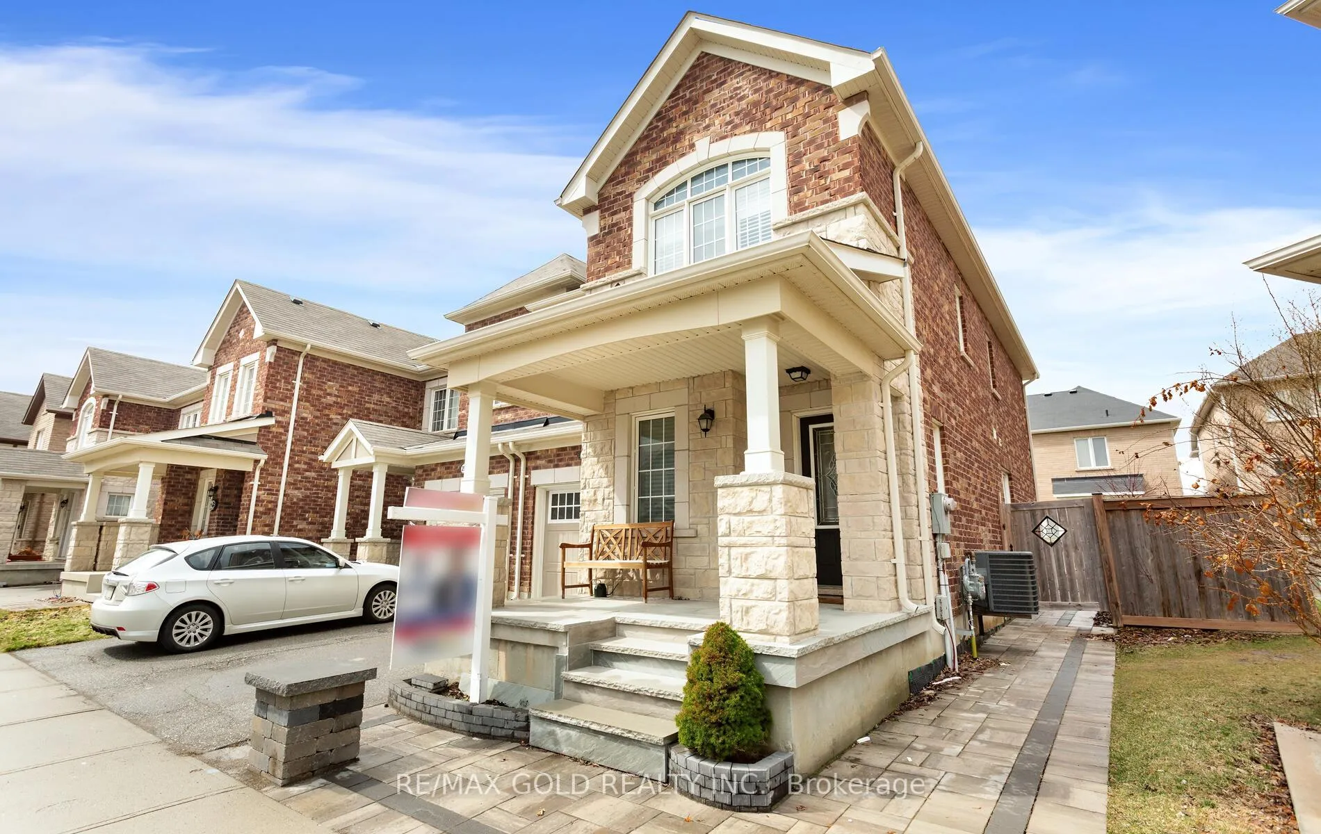 Photo 2 of 299 Gooding Crescent, Milton, Ford — HOMEH