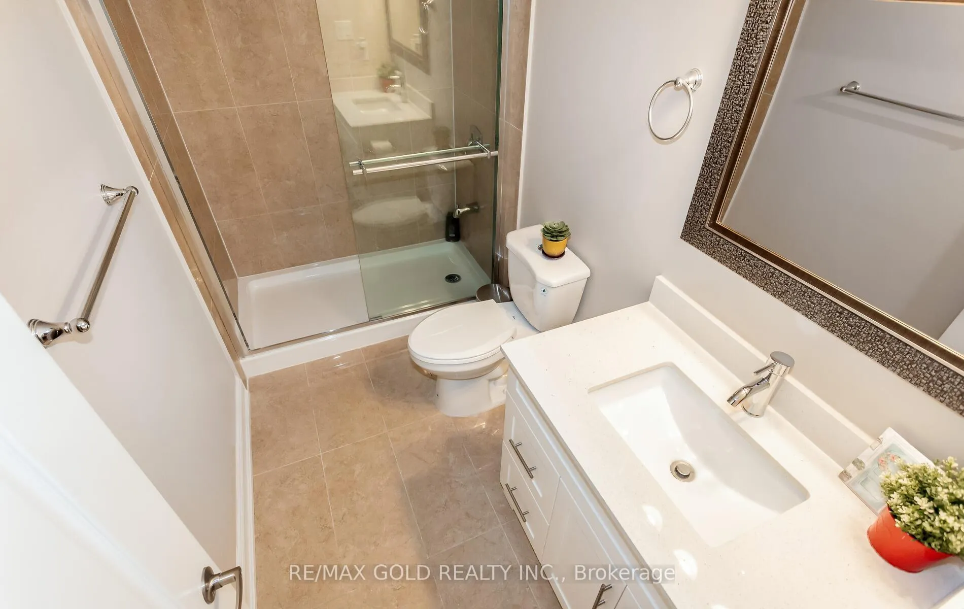 Photo 45 of 299 Gooding Crescent, Milton, Ford — HOMEH