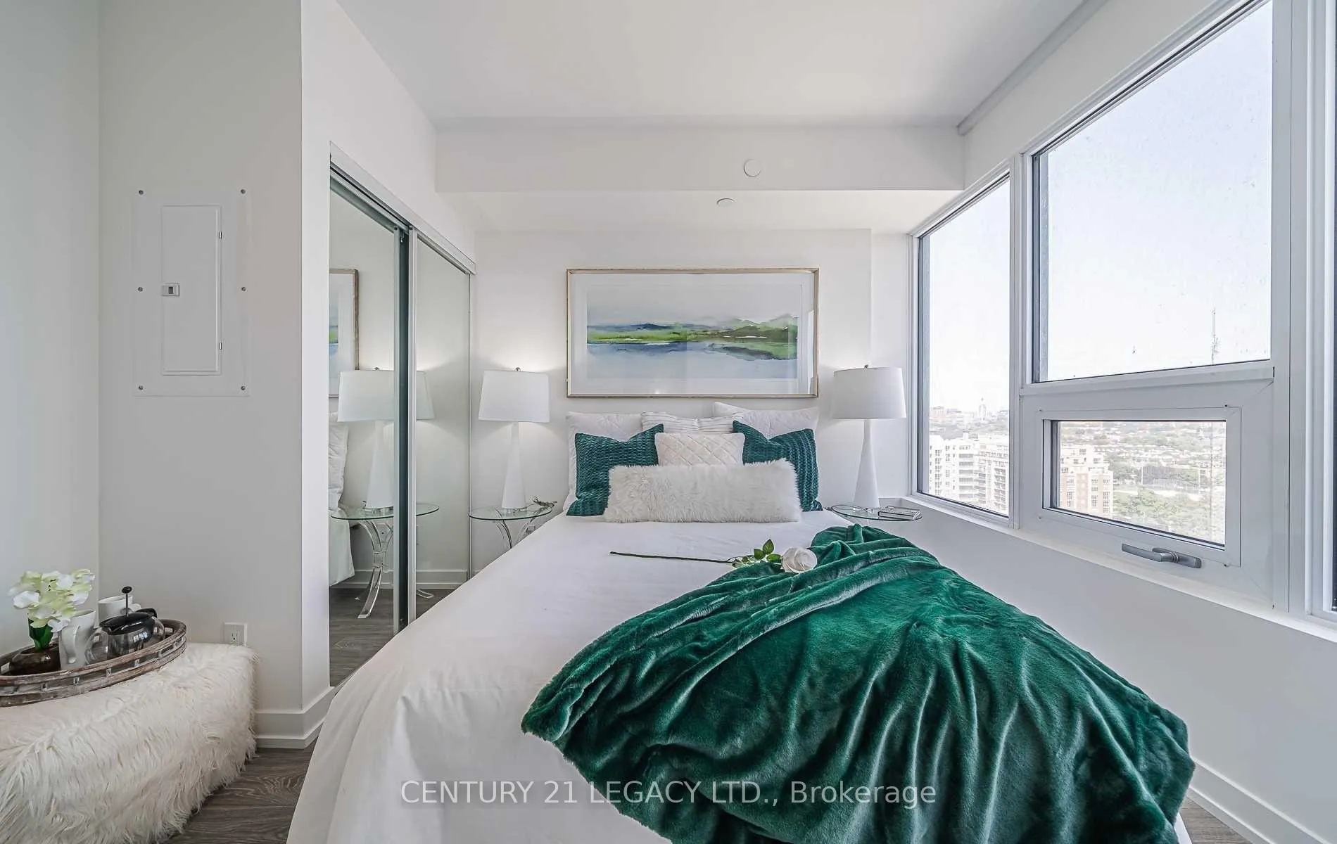 Photo 9 of Unit 2302, 19 Western Battery Road, Toronto, Niagara — HOMEH