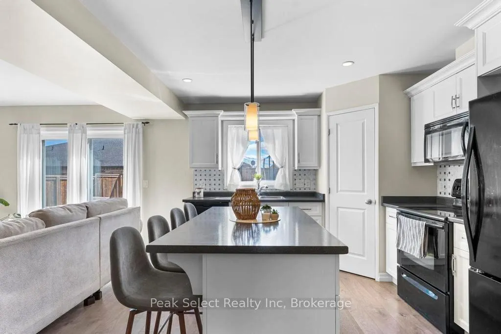 Photo 10 of 112 Edison Street, St. Marys — HOMEH