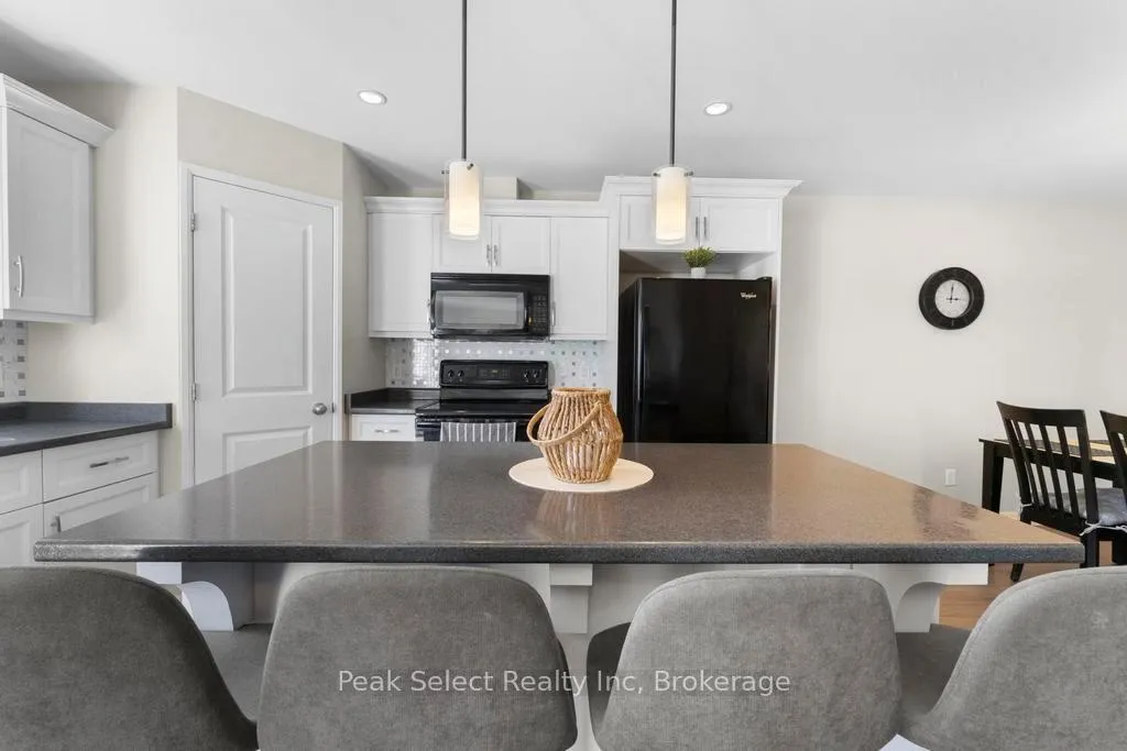 Photo 11 of 112 Edison Street, St. Marys — HOMEH