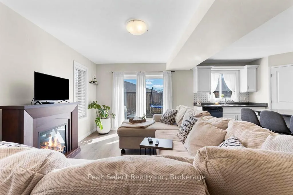 Photo 15 of 112 Edison Street, St. Marys — HOMEH
