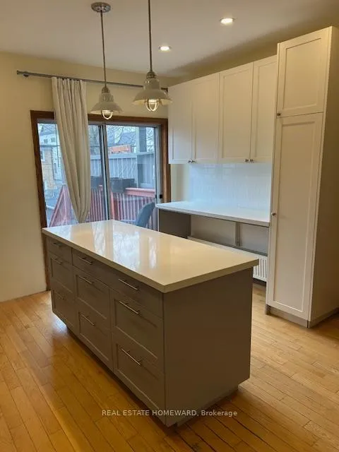 Photo 5 of 240 Lee Avenue, Toronto, The Beaches — HOMEH