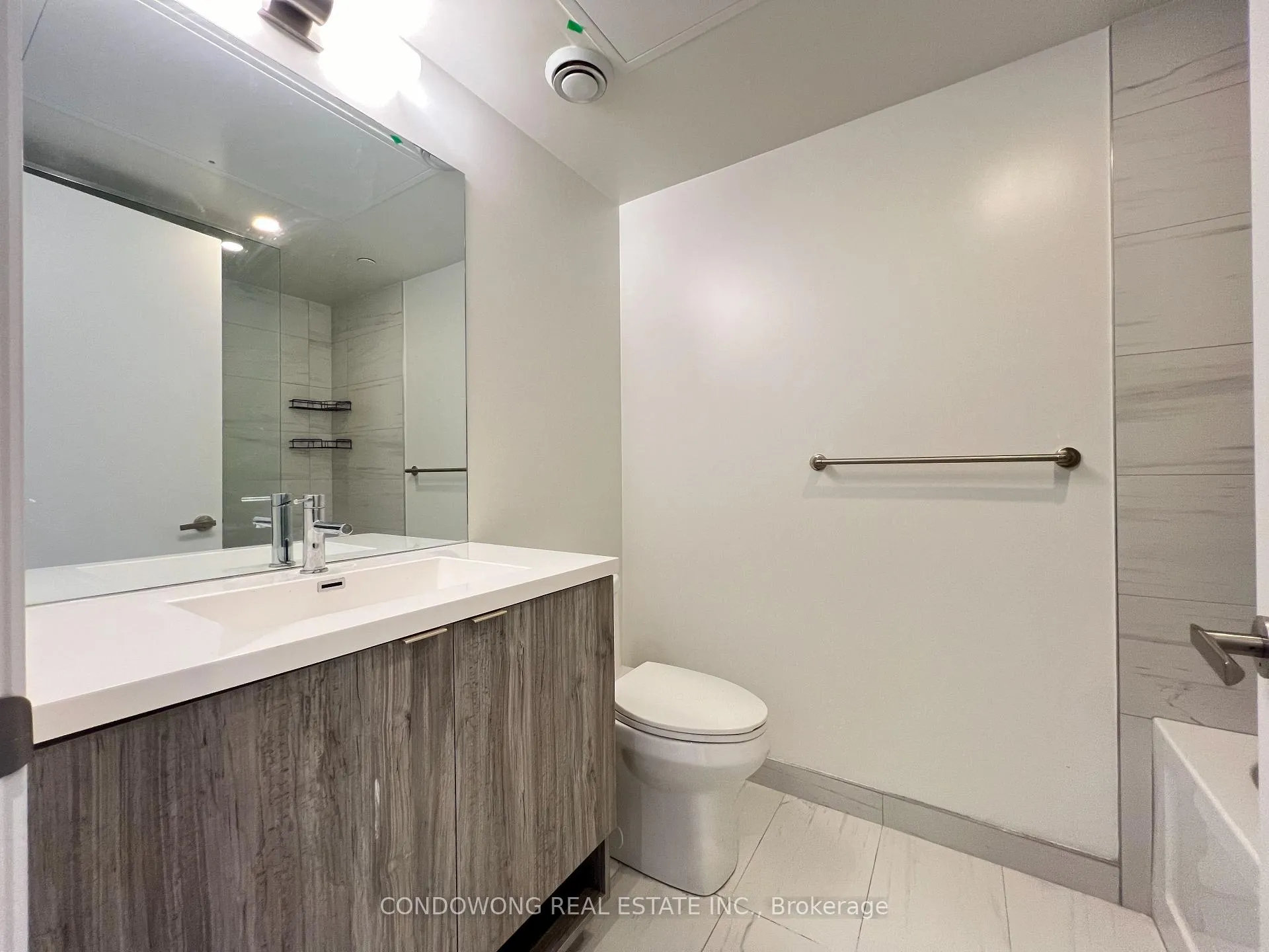 Photo 7 of Unit 3505, 138 Downes Street, Toronto, Waterfront Communities — HOMEH
