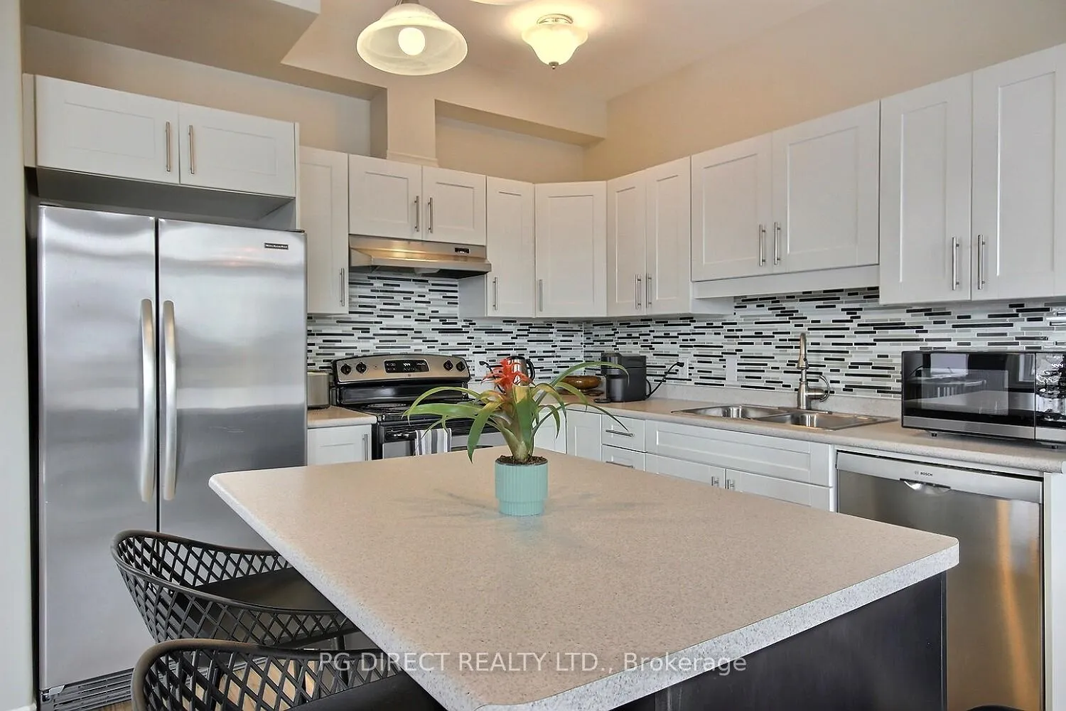 Photo 5 of 955 Blossom Street, Kingston, City Northwest — HOMEH