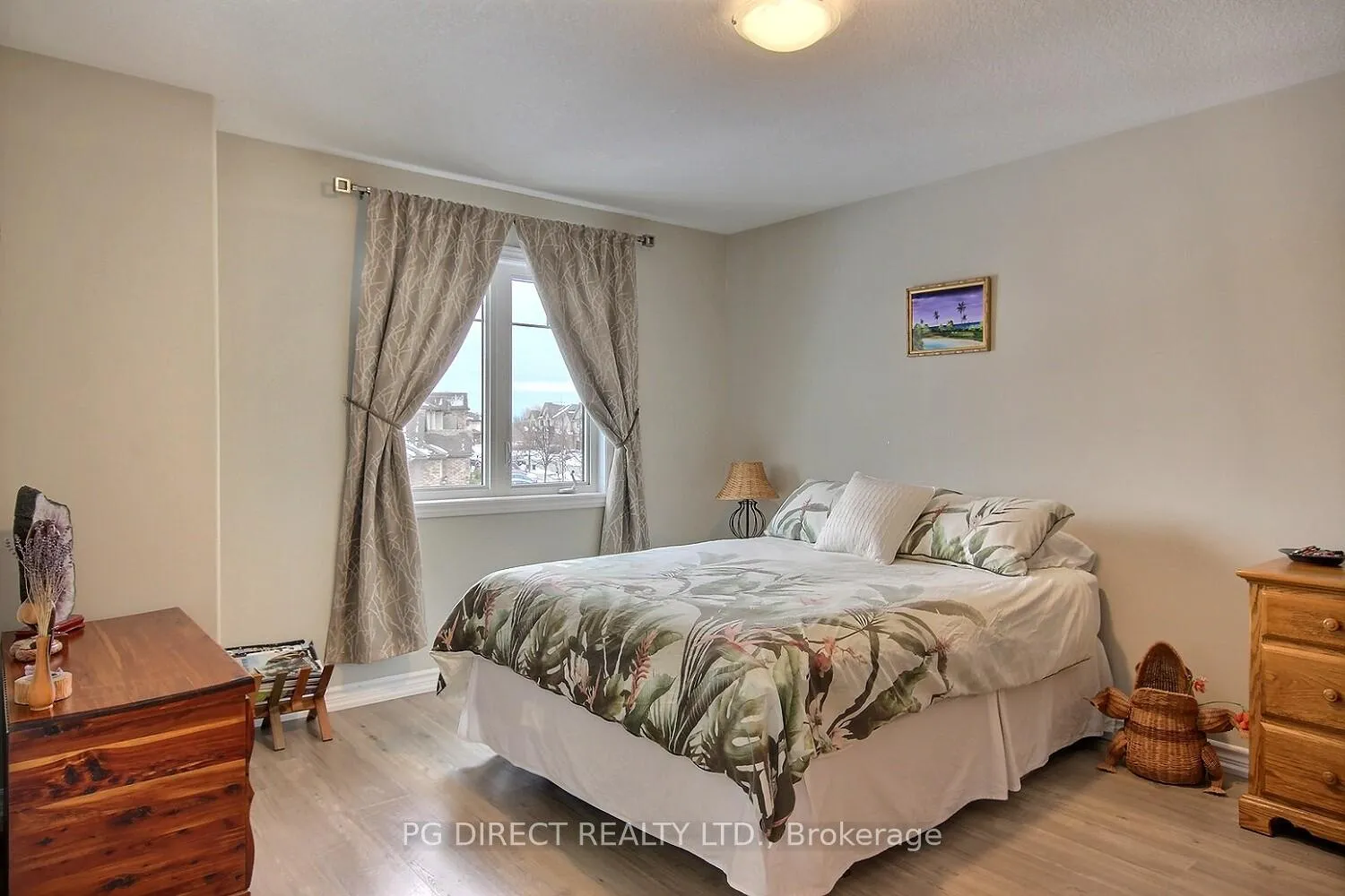Photo 11 of 955 Blossom Street, Kingston, City Northwest — HOMEH