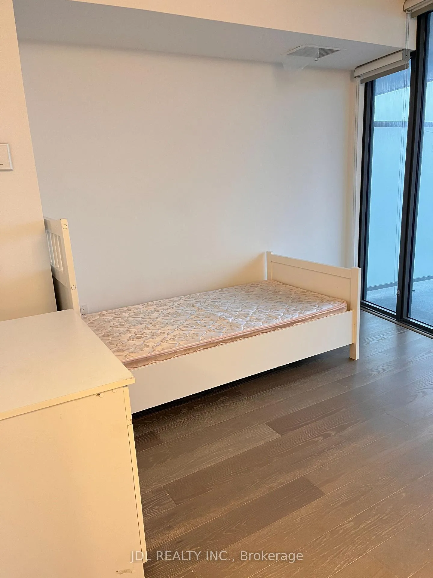 Photo 3 of Unit 2812, 11 Wellesley Street W, Toronto, Bay Street Corridor — HOMEH