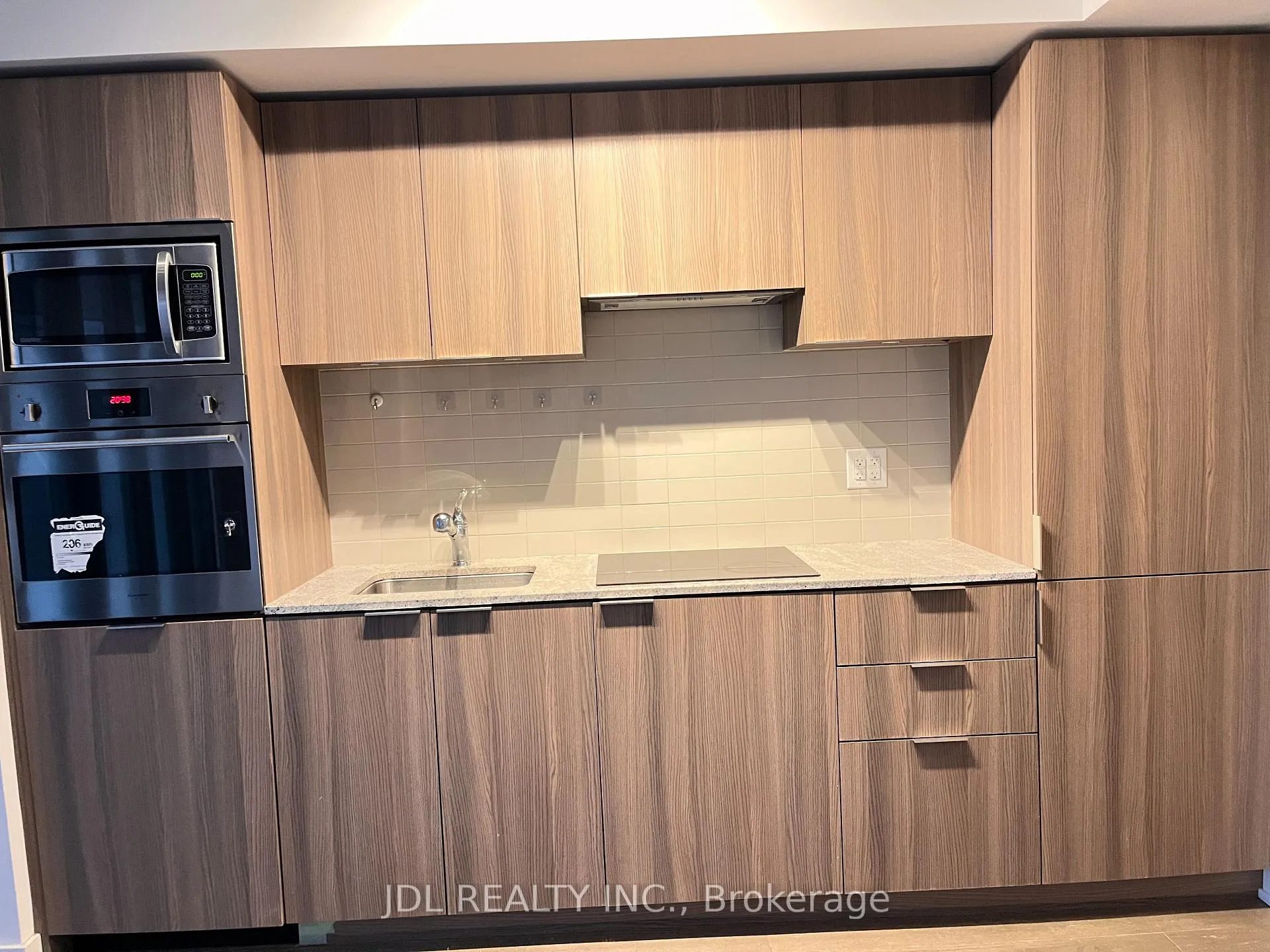 Photo 4 of Unit 2812, 11 Wellesley Street W, Toronto, Bay Street Corridor — HOMEH