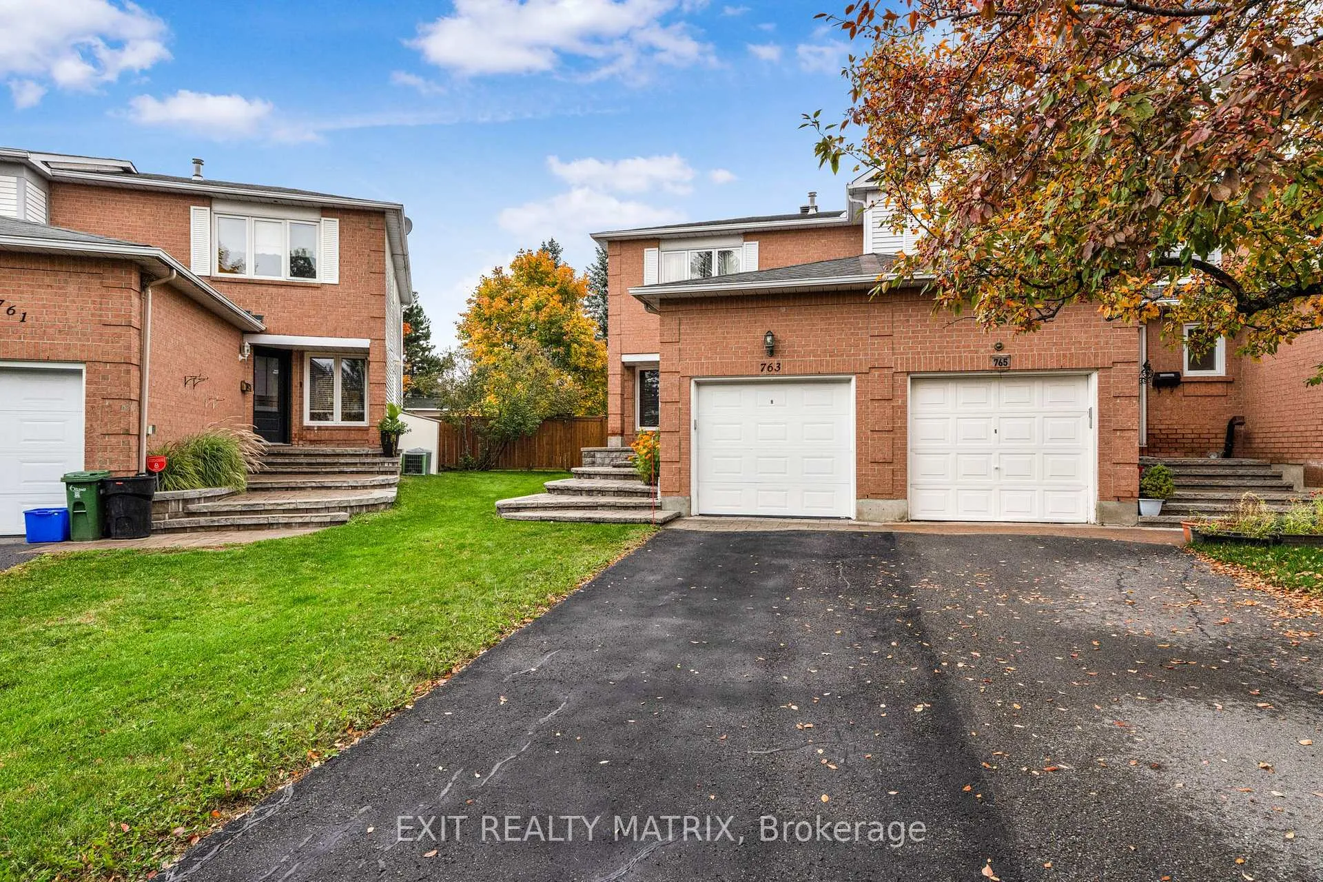 Photo 3 of 763 Clearcrest Crescent, Ottawa, Fallingbrook/Ridgemount — HOMEH
