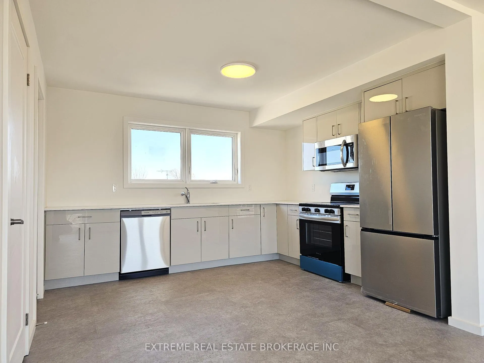 Photo 5 of Unit 3, 89 Sixth Street, Welland, Lincoln/Crowland — HOMEH