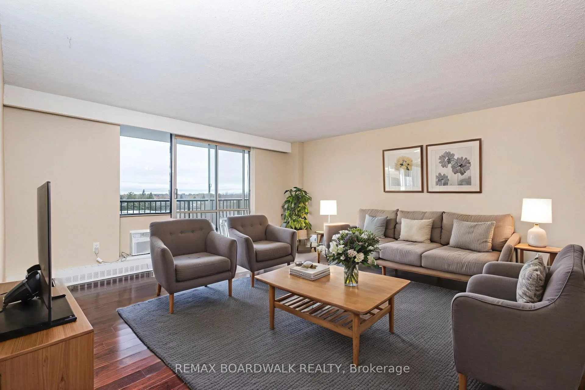 Photo 5 of Unit 709, 2400 Virginia Drive, Ottawa, Guildwood Estates - Urbandale Acres — HOMEH