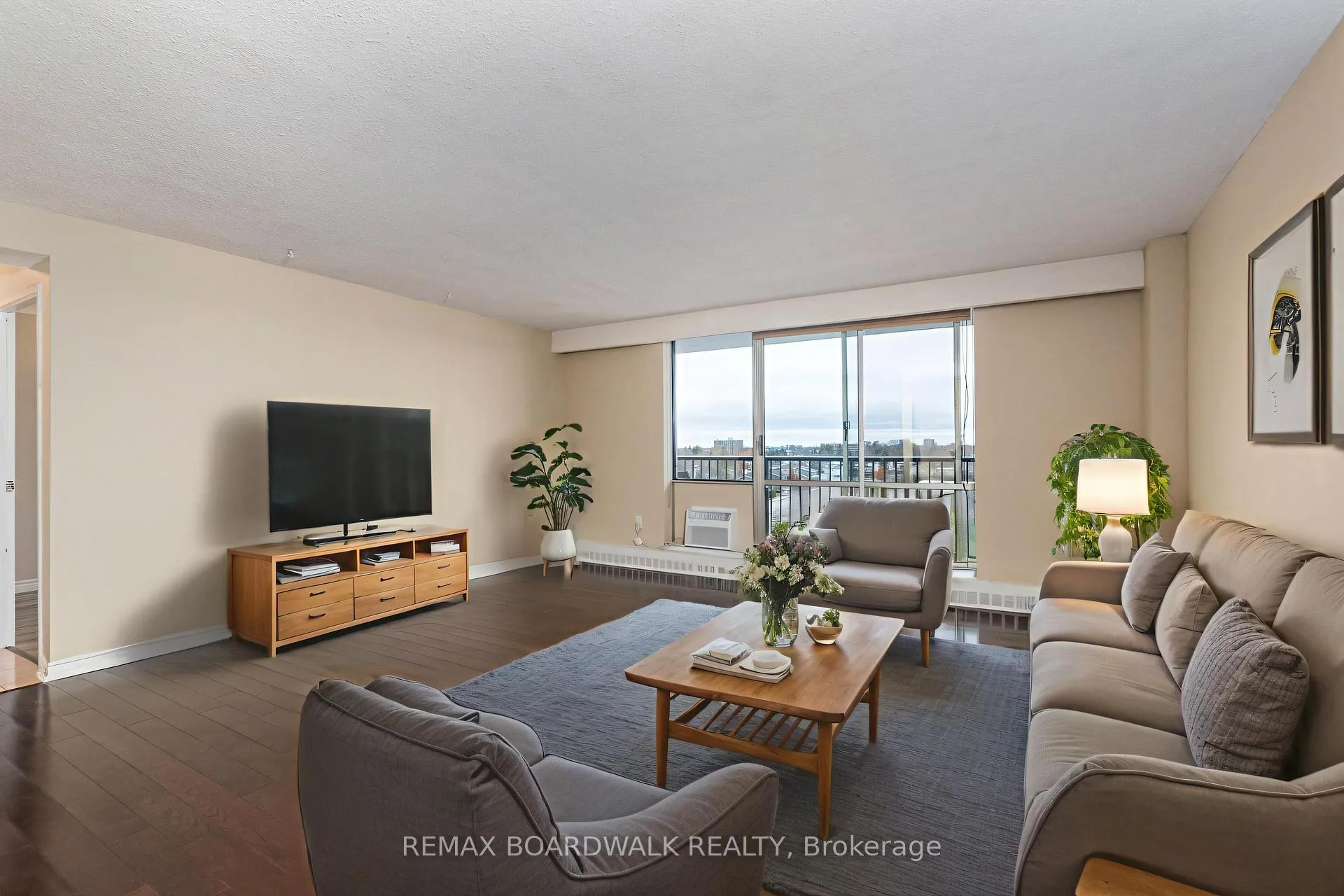 Photo 7 of Unit 709, 2400 Virginia Drive, Ottawa, Guildwood Estates - Urbandale Acres — HOMEH