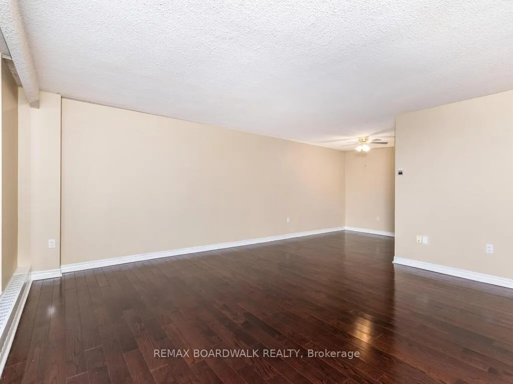 Photo 10 of Unit 709, 2400 Virginia Drive, Ottawa, Guildwood Estates - Urbandale Acres — HOMEH