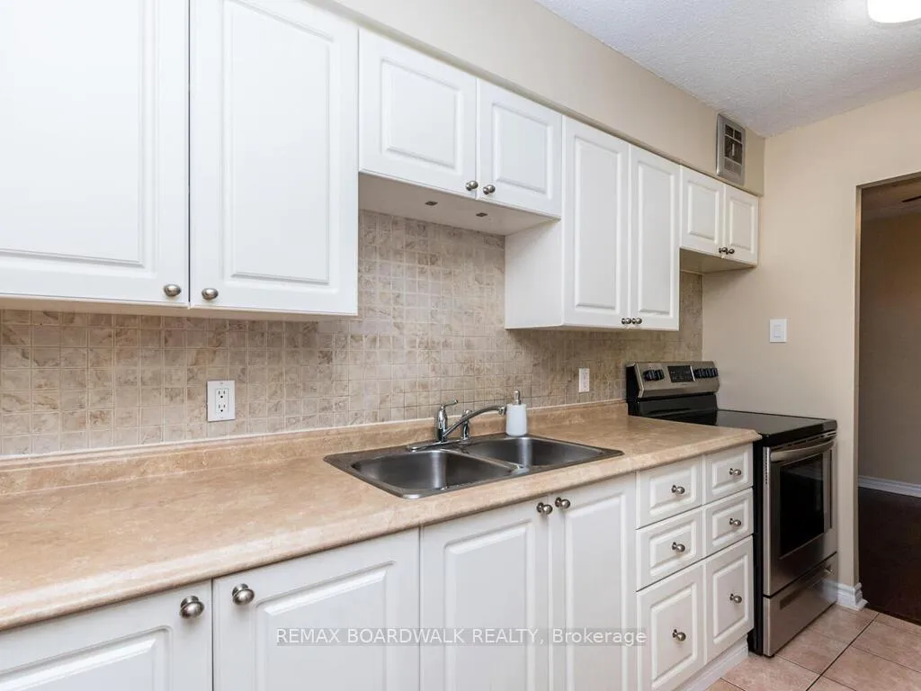 Photo 14 of Unit 709, 2400 Virginia Drive, Ottawa, Guildwood Estates - Urbandale Acres — HOMEH