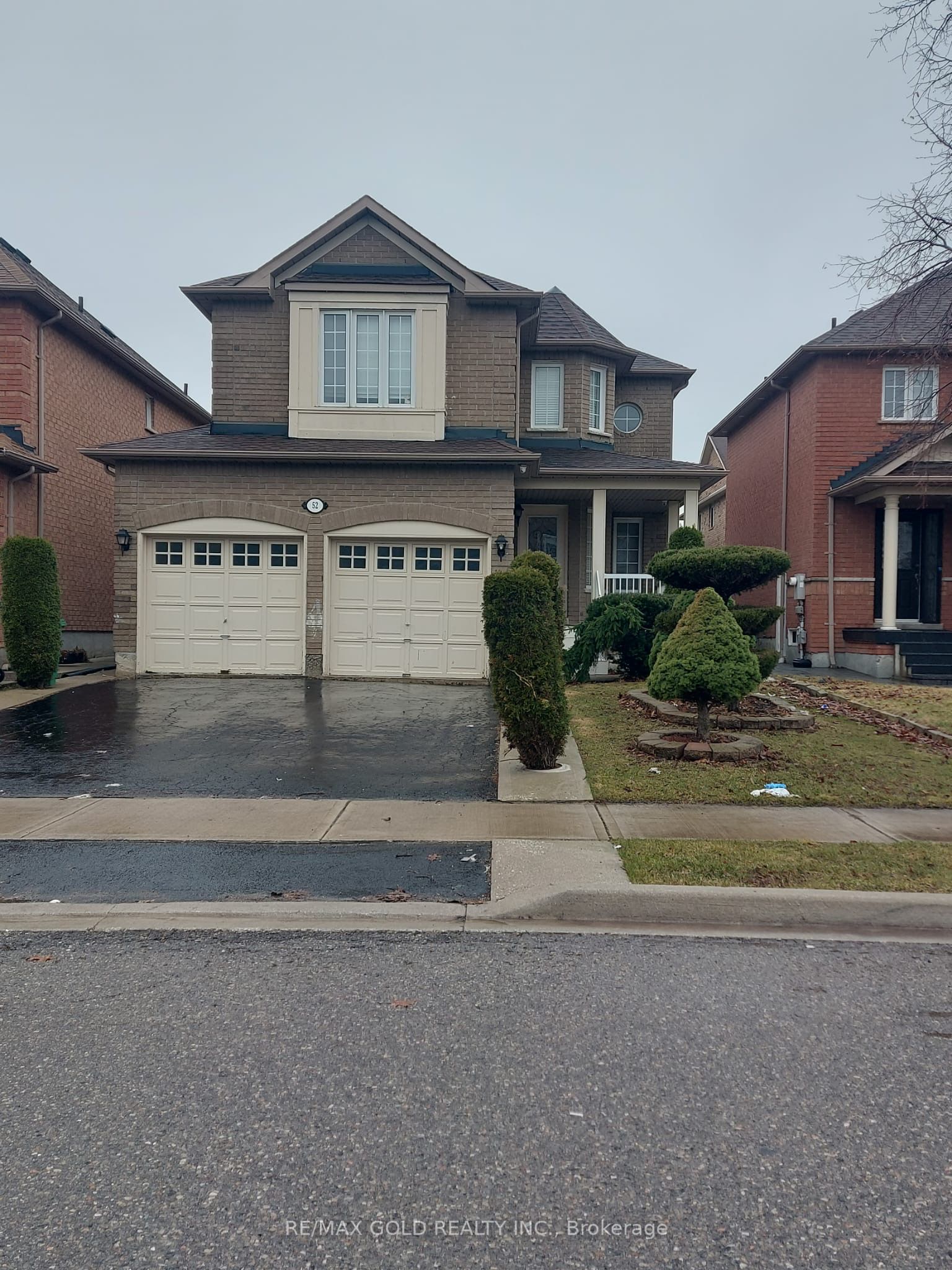 Photo 1 of 52 Fallstar Crescent, Brampton, Fletcher's Meadow — HOMEH