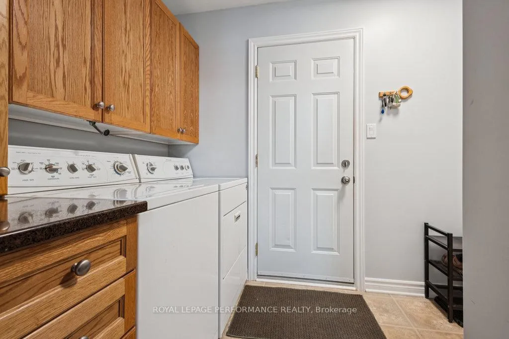 Photo 11 of 7051 Donwel Drive, Ottawa, Greely — HOMEH