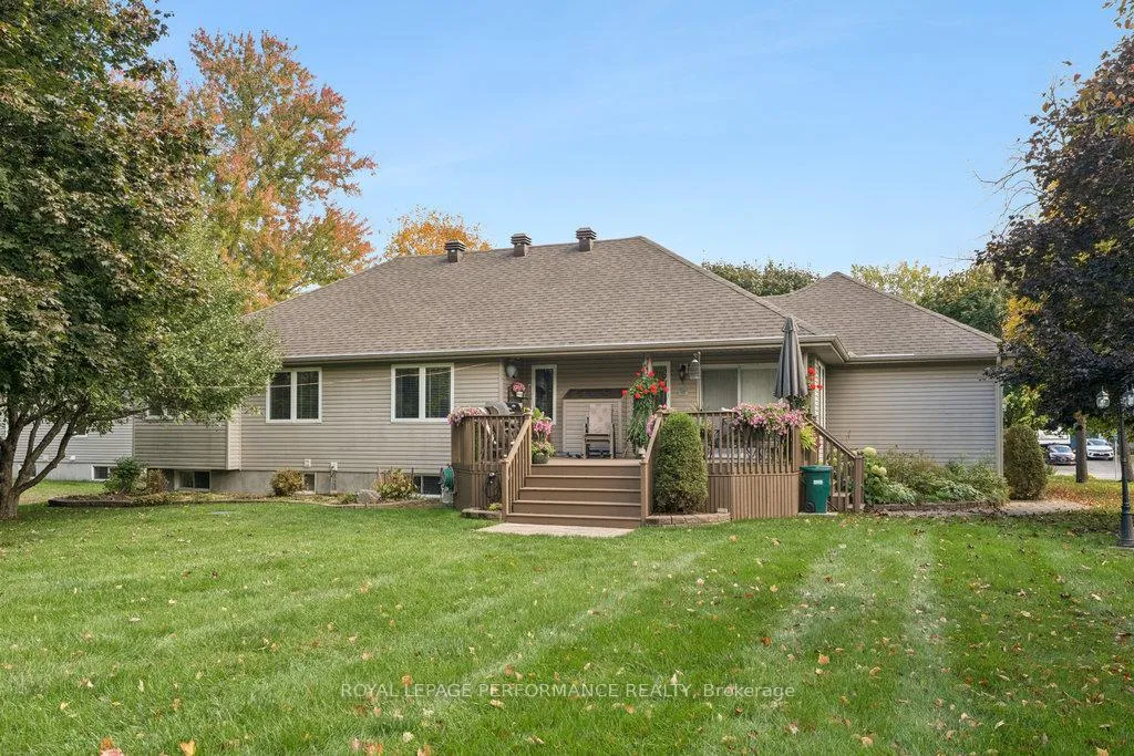 Photo 33 of 7051 Donwel Drive, Ottawa, Greely — HOMEH