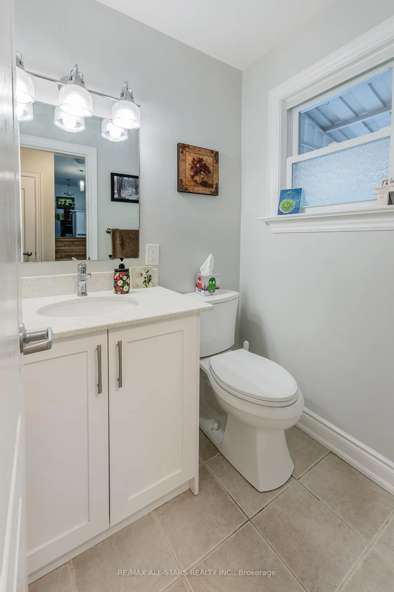 Photo 12 of 872 Law Street, Oshawa, Centennial — HOMEH