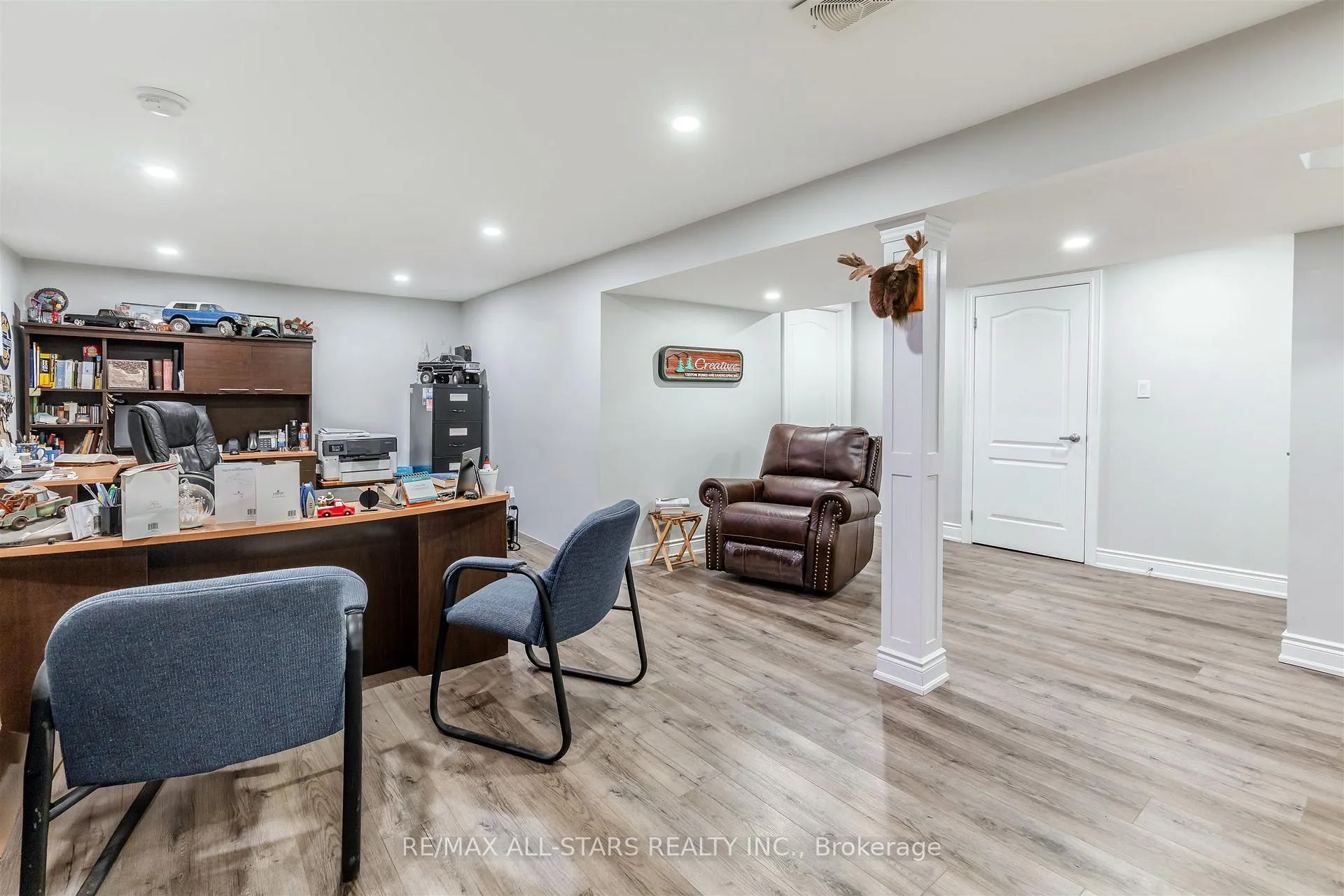 Photo 13 of 872 Law Street, Oshawa, Centennial — HOMEH