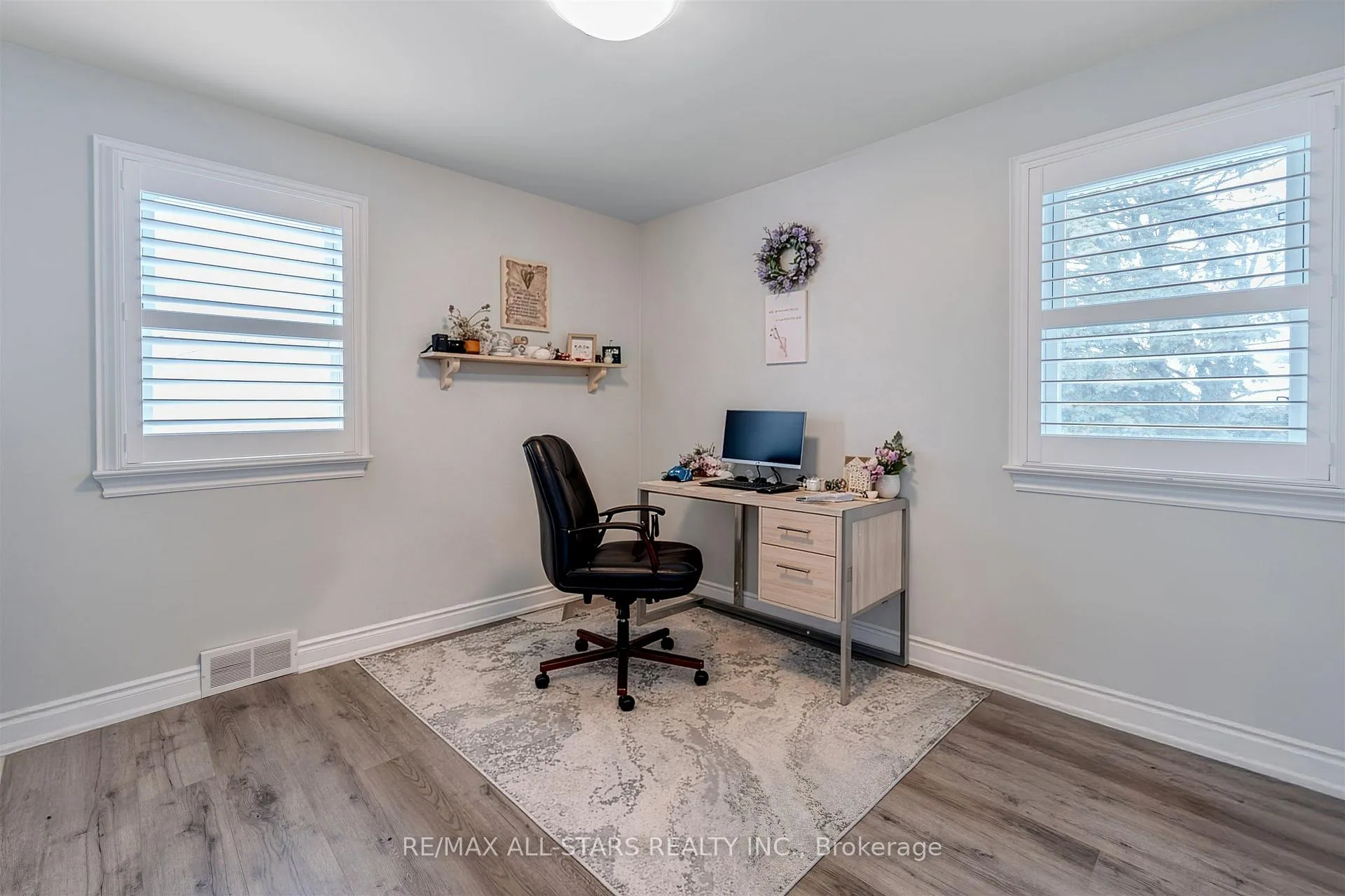 Photo 16 of 872 Law Street, Oshawa, Centennial — HOMEH