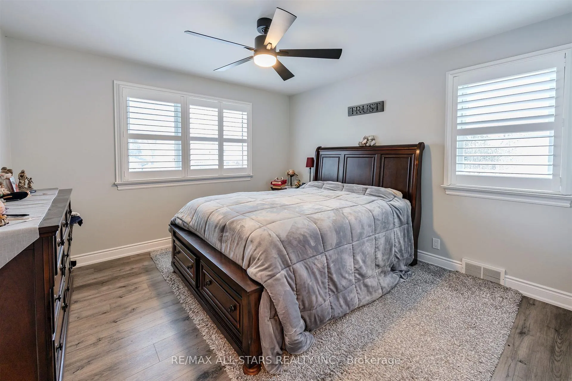 Photo 19 of 872 Law Street, Oshawa, Centennial — HOMEH