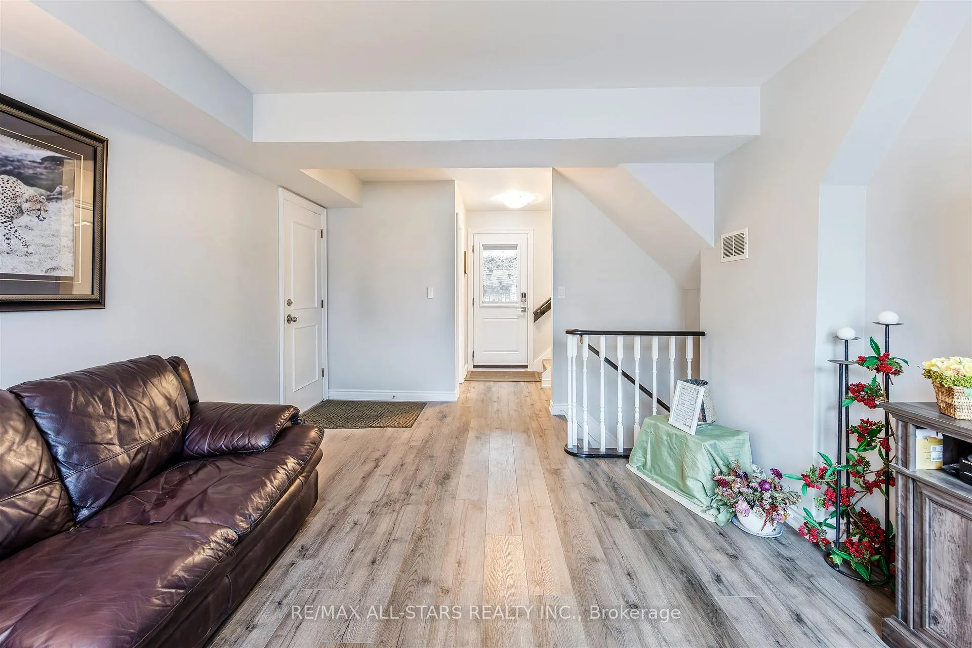 Photo 20 of 872 Law Street, Oshawa, Centennial — HOMEH