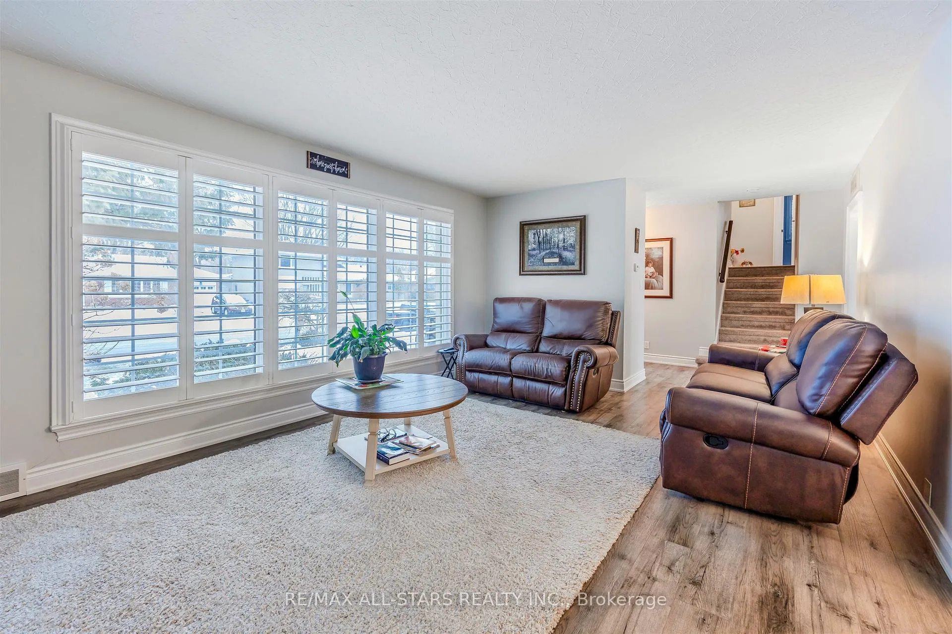 Photo 35 of 872 Law Street, Oshawa, Centennial — HOMEH