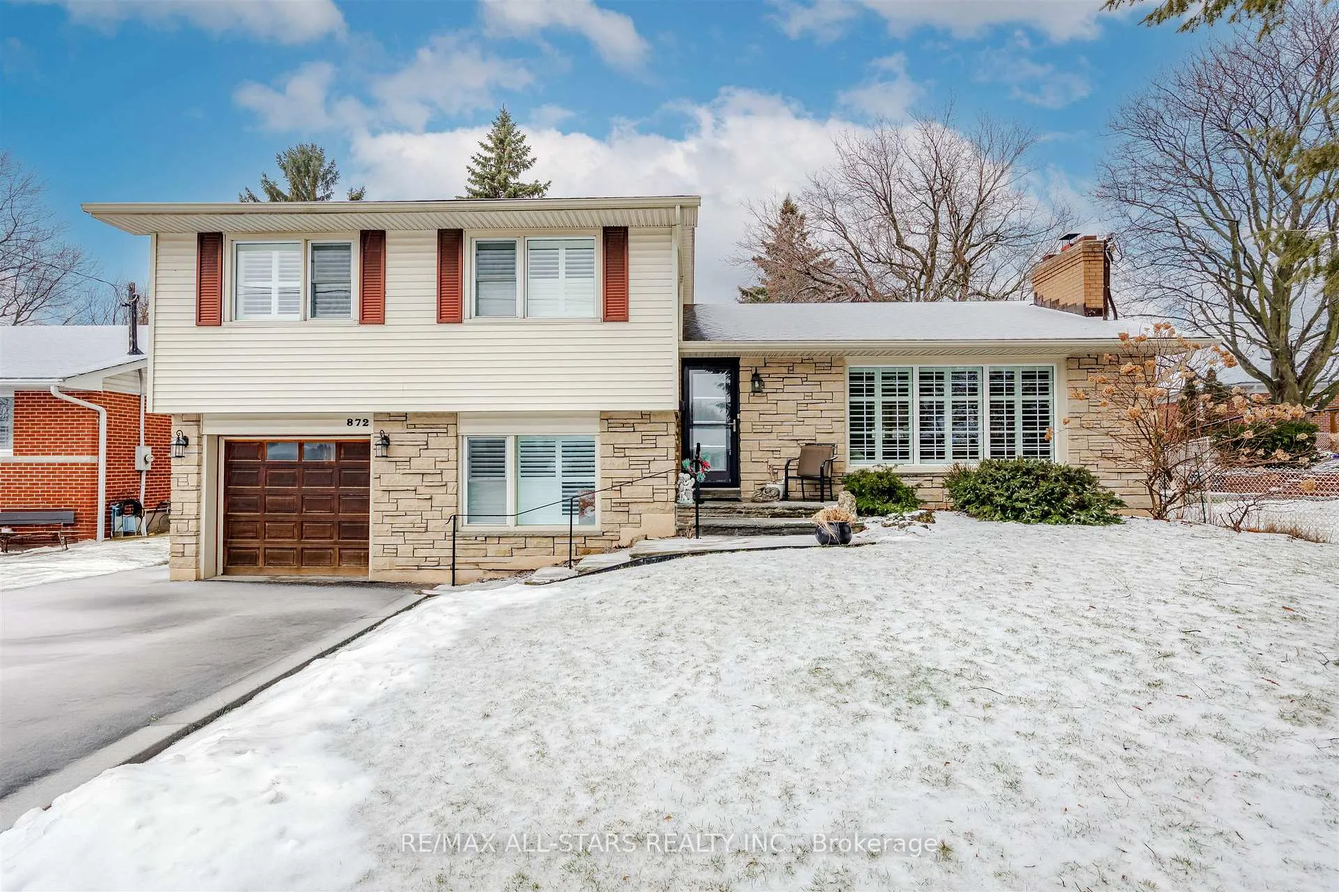 Photo 43 of 872 Law Street, Oshawa, Centennial — HOMEH