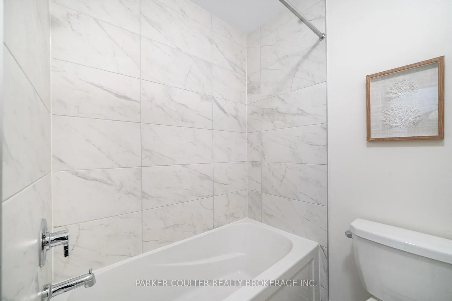 Photo 26 of 110 Shepherd Drive, Barrie, Painswick South — HOMEH
