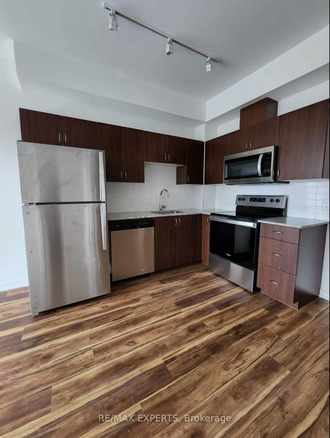 Photo 7 of Unit 416, 430 Essa Road, Barrie, Holly — HOMEH