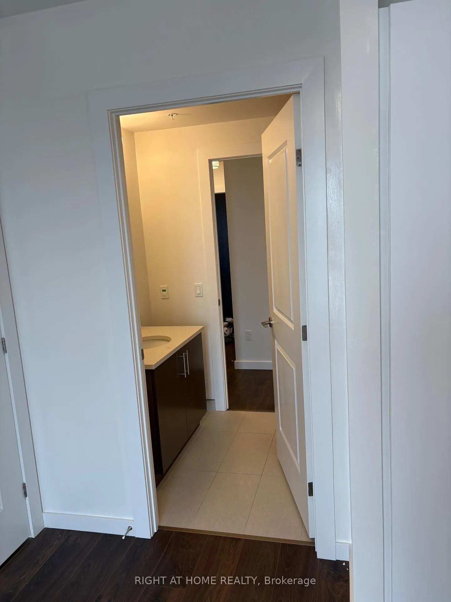 Photo 4 of Unit 1103, 181 King Street S, Kitchener — HOMEH