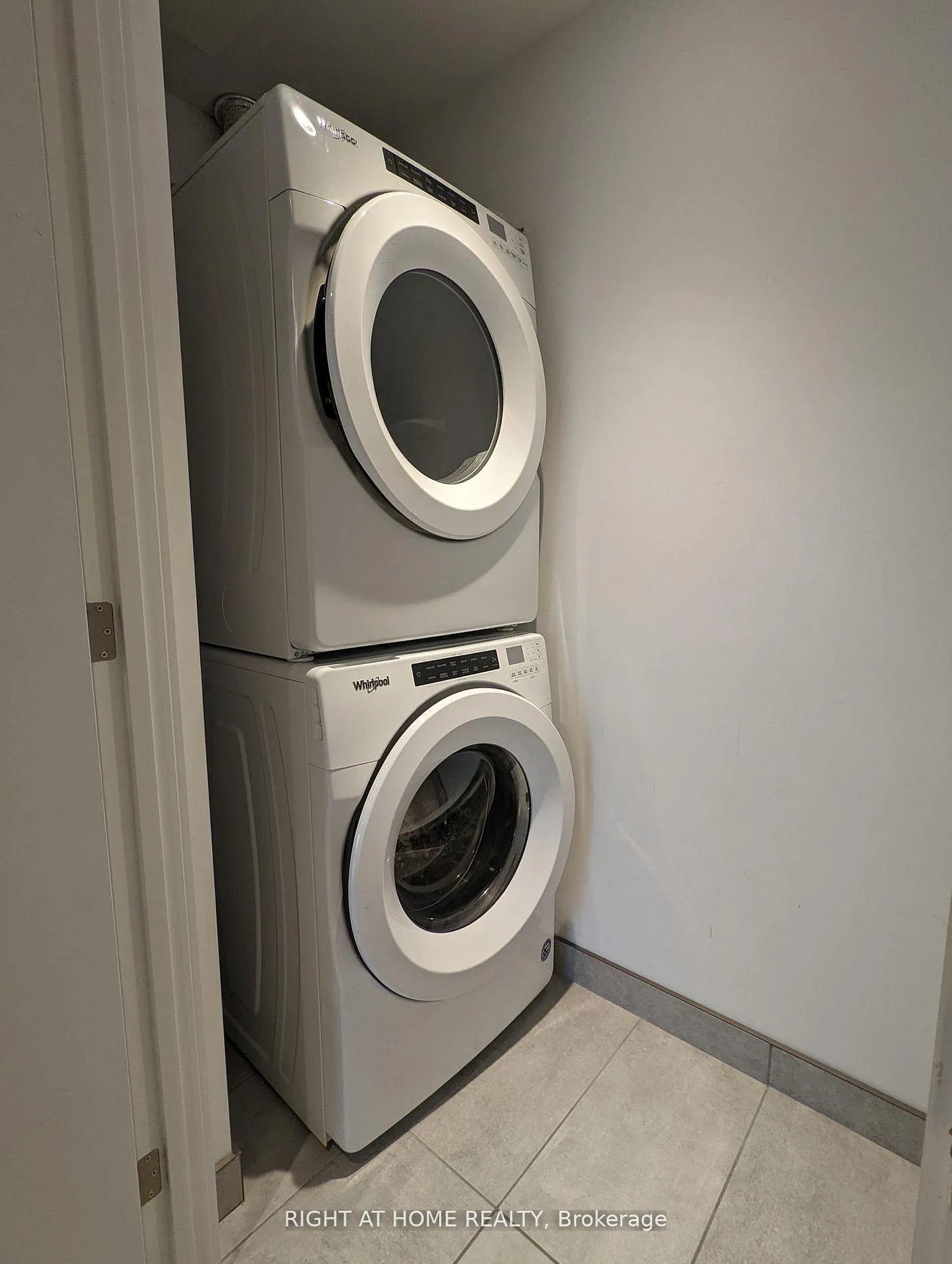 Photo 8 of Unit 1103, 181 King Street S, Kitchener — HOMEH