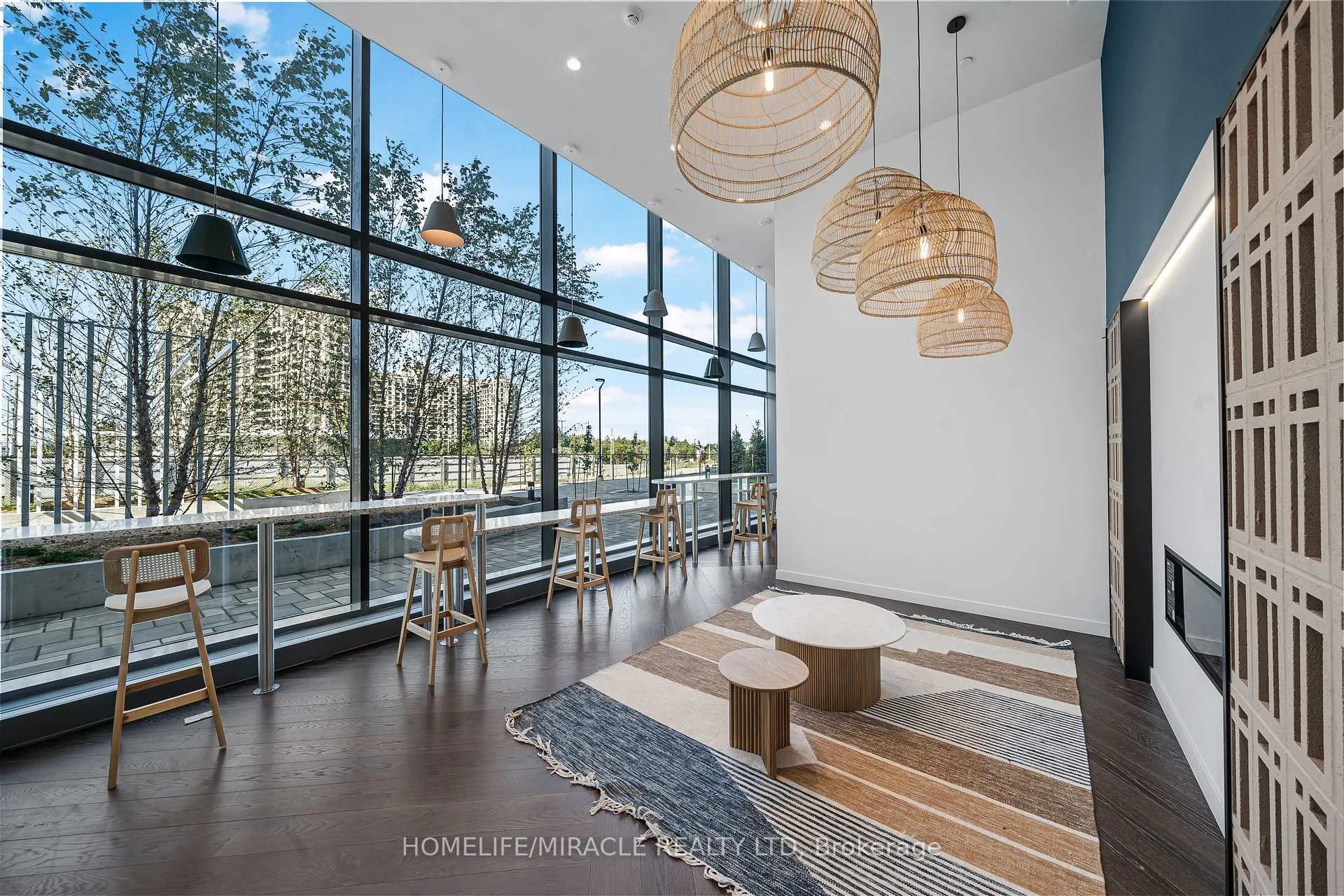 Photo 8 of Unit 1303, 474 Caldari Road, Vaughan, Concord — HOMEH