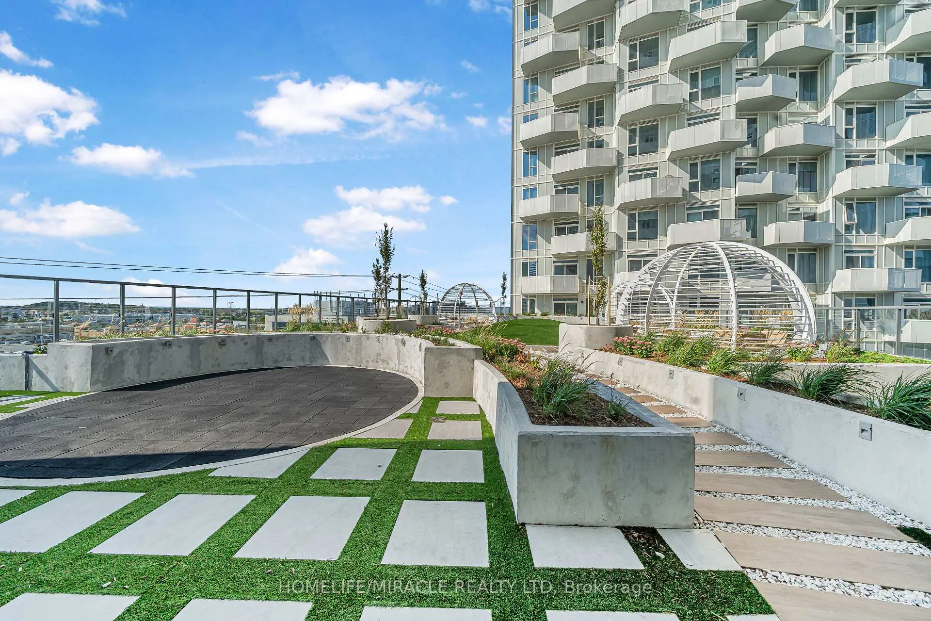 Photo 13 of Unit 1303, 474 Caldari Road, Vaughan, Concord — HOMEH