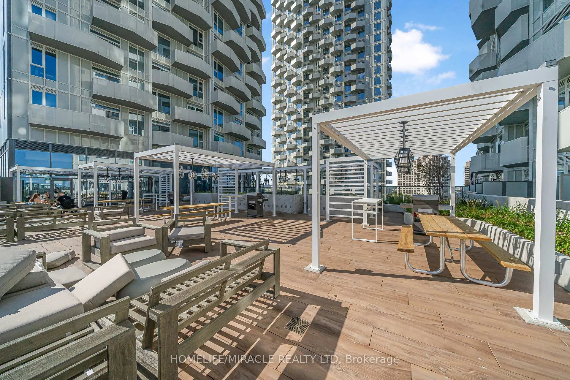 Photo 18 of Unit 1303, 474 Caldari Road, Vaughan, Concord — HOMEH