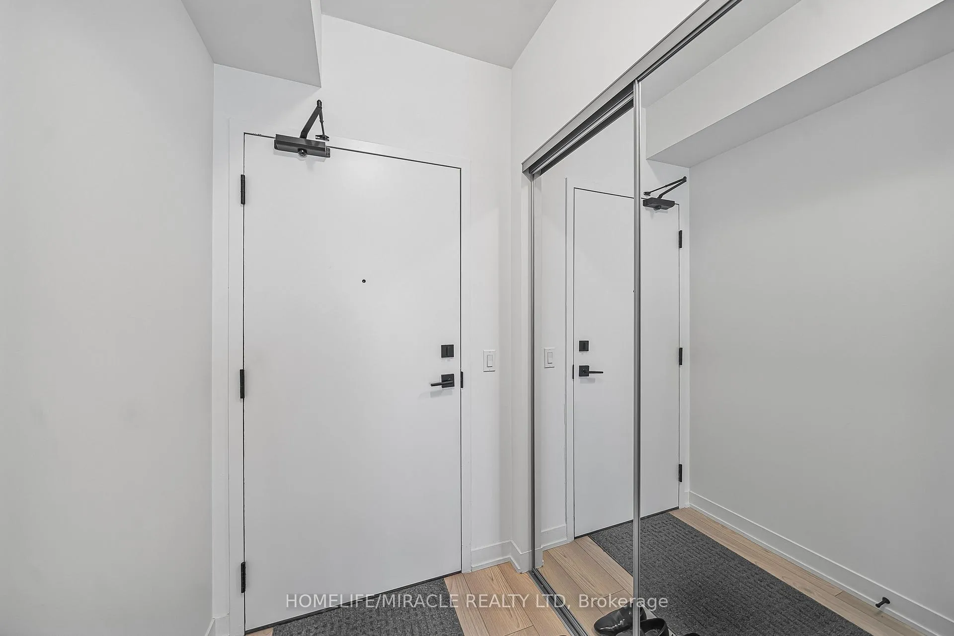 Photo 21 of Unit 1303, 474 Caldari Road, Vaughan, Concord — HOMEH