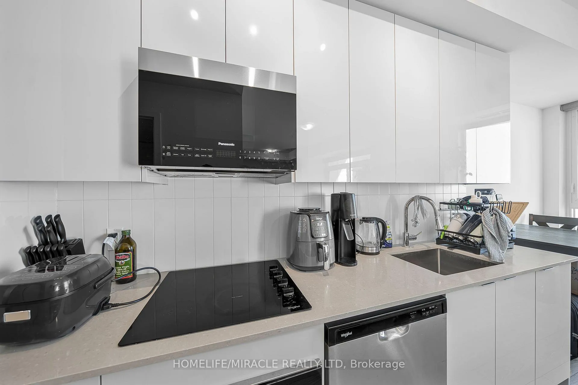 Photo 24 of Unit 1303, 474 Caldari Road, Vaughan, Concord — HOMEH