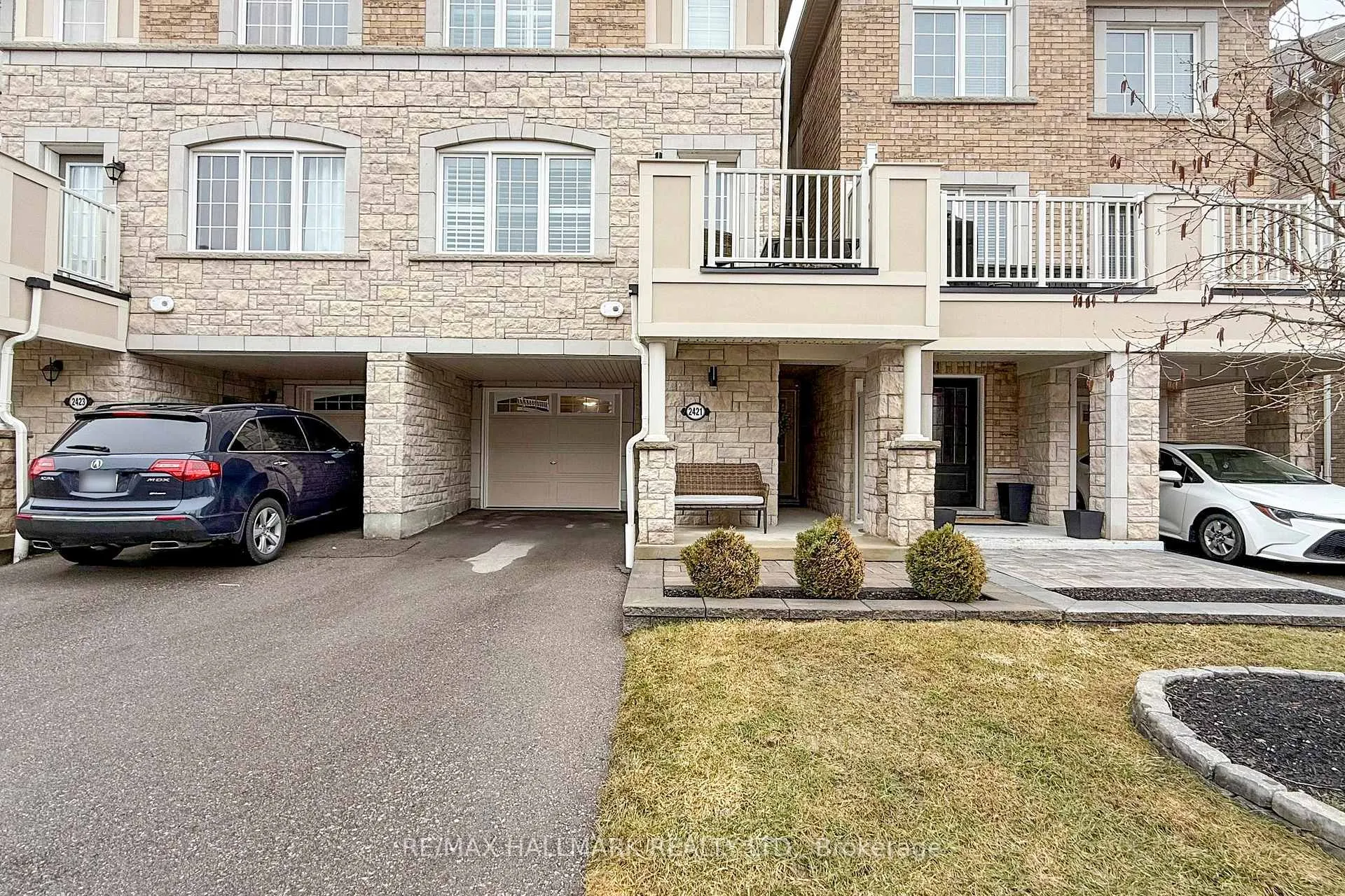 Photo 4 of 2421 Fall Harvest Crescent, Pickering, Rural Pickering — HOMEH
